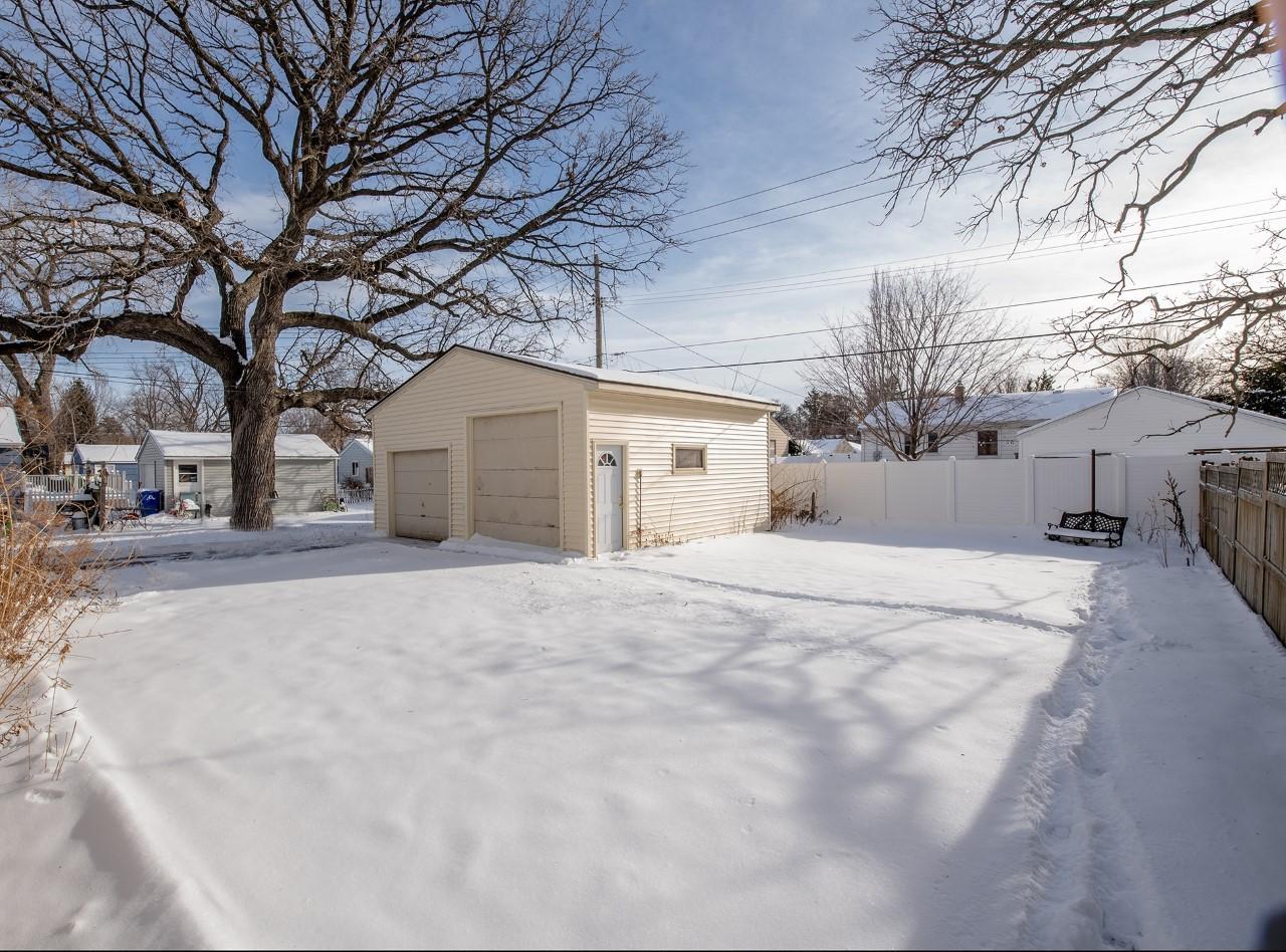 2008 Field Avenue