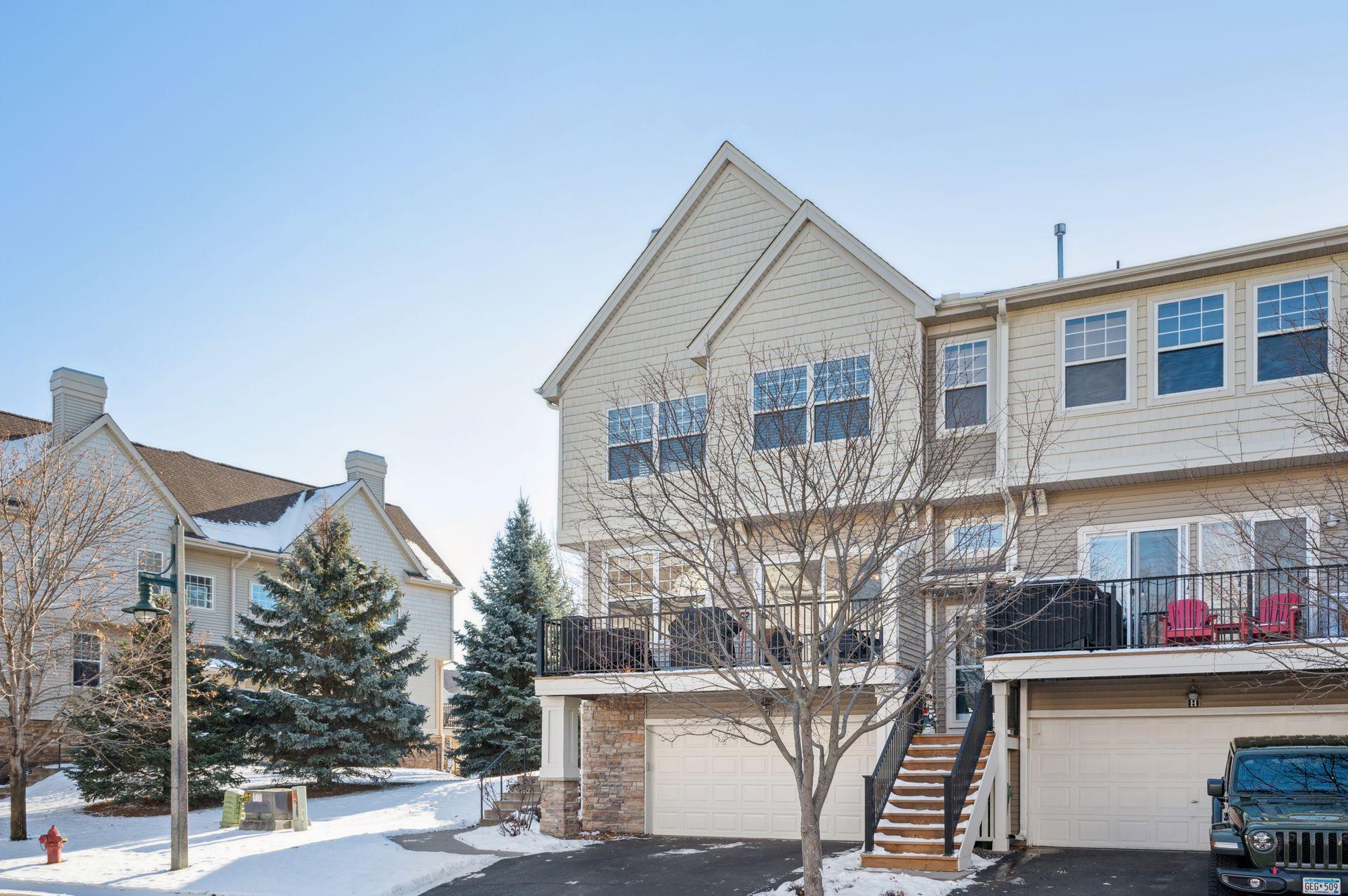 2432 121st Circle NE Unit: G