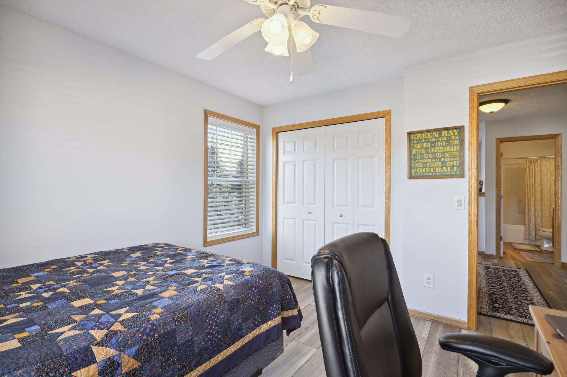 2432 121st Circle NE Unit: G