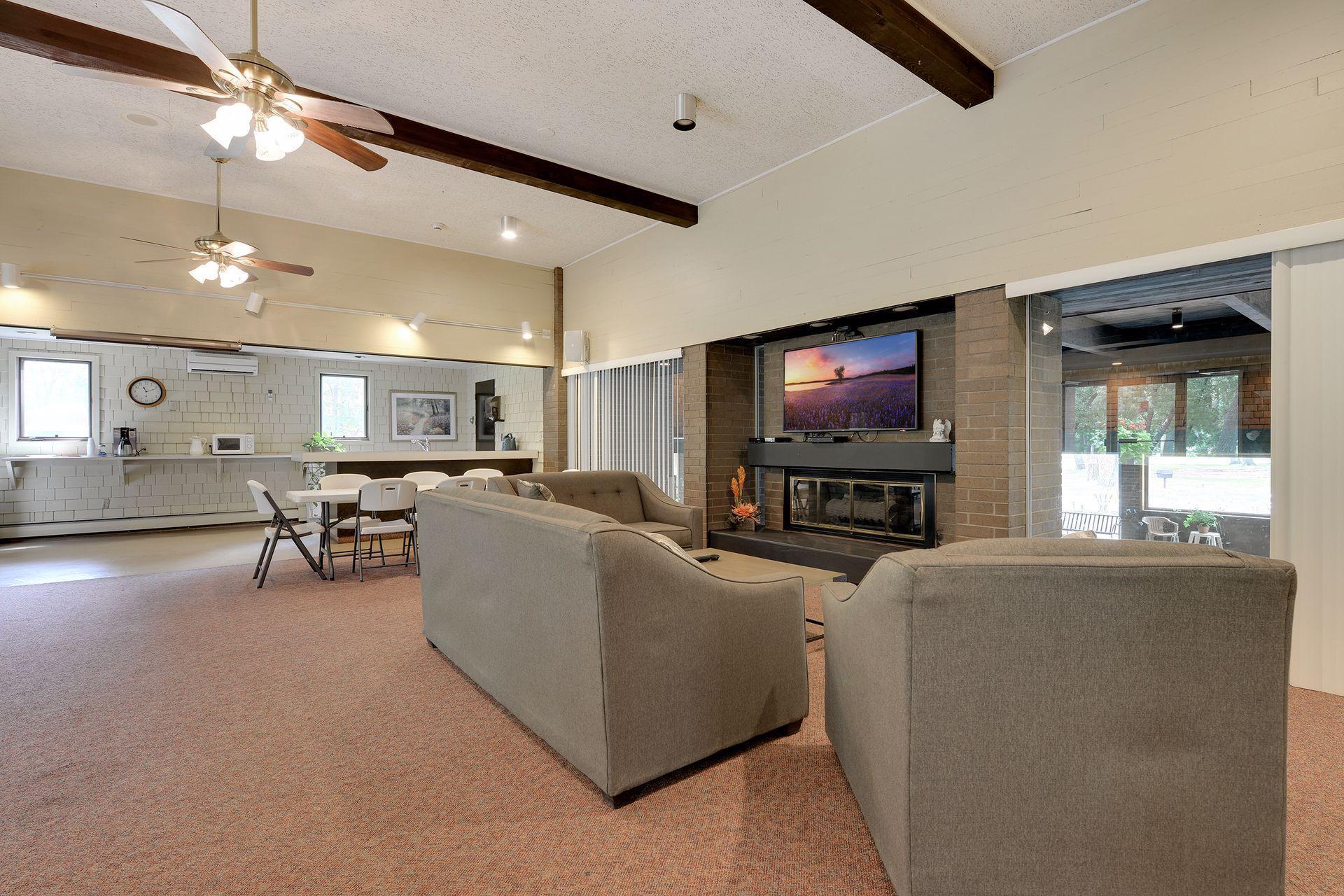 2800 Hamline Avenue N Unit: 239