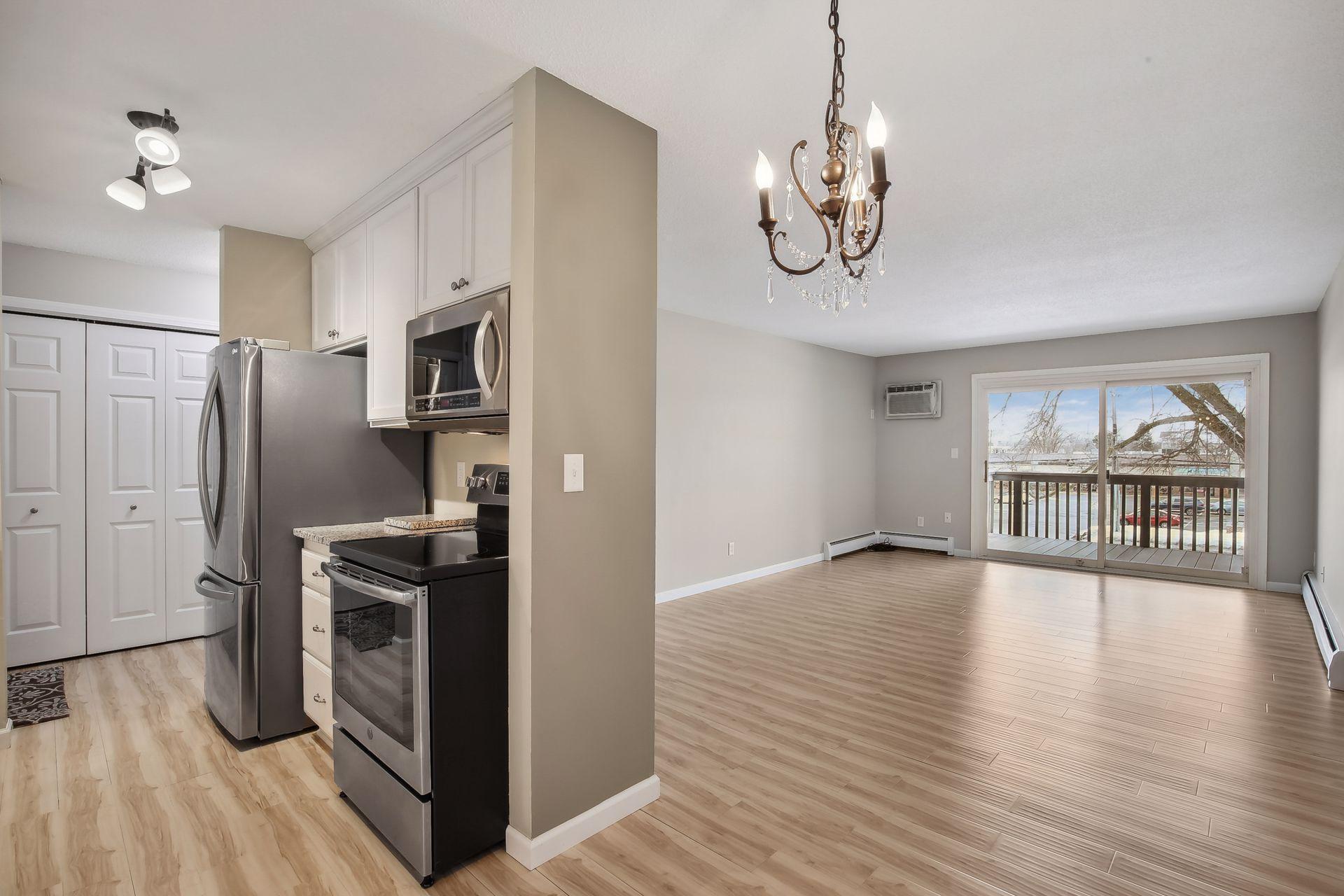 2800 Hamline Avenue N Unit: 239