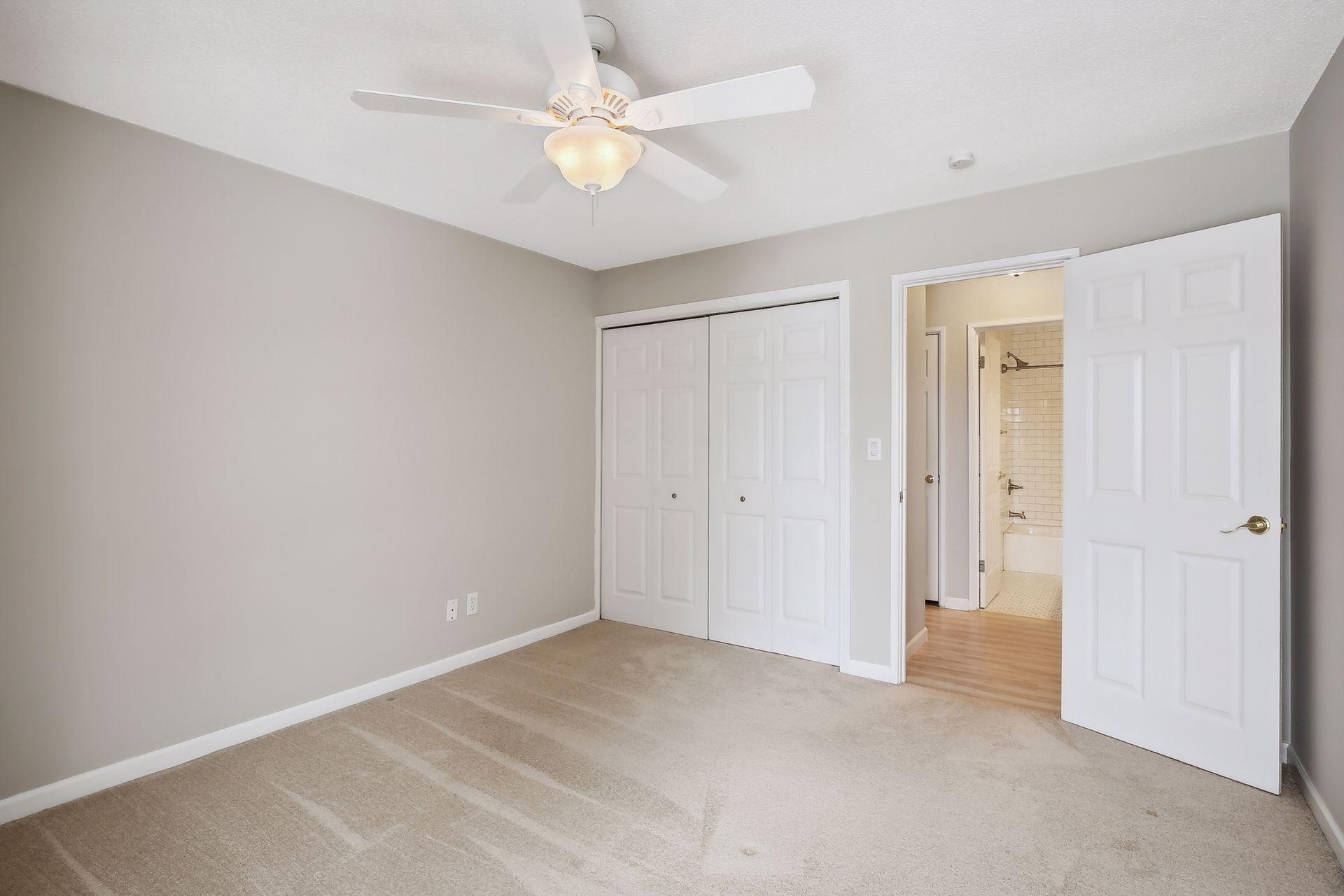 2800 Hamline Avenue N Unit: 239