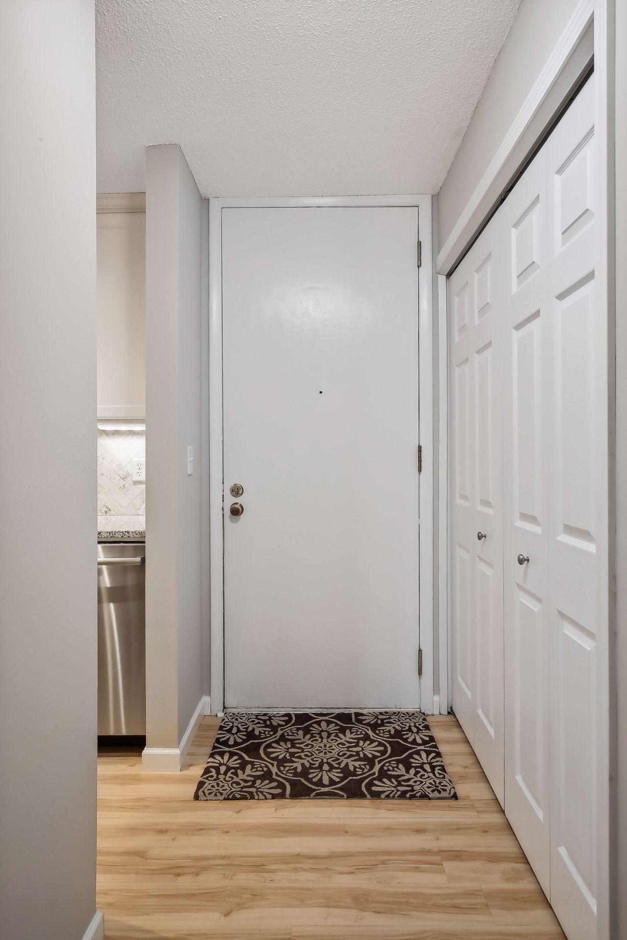 2800 Hamline Avenue N Unit: 239