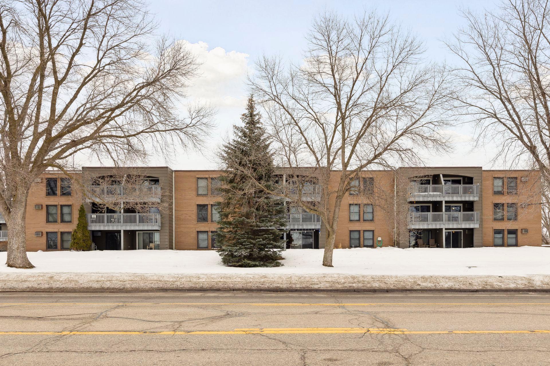 2800 Hamline Avenue N Unit: 239