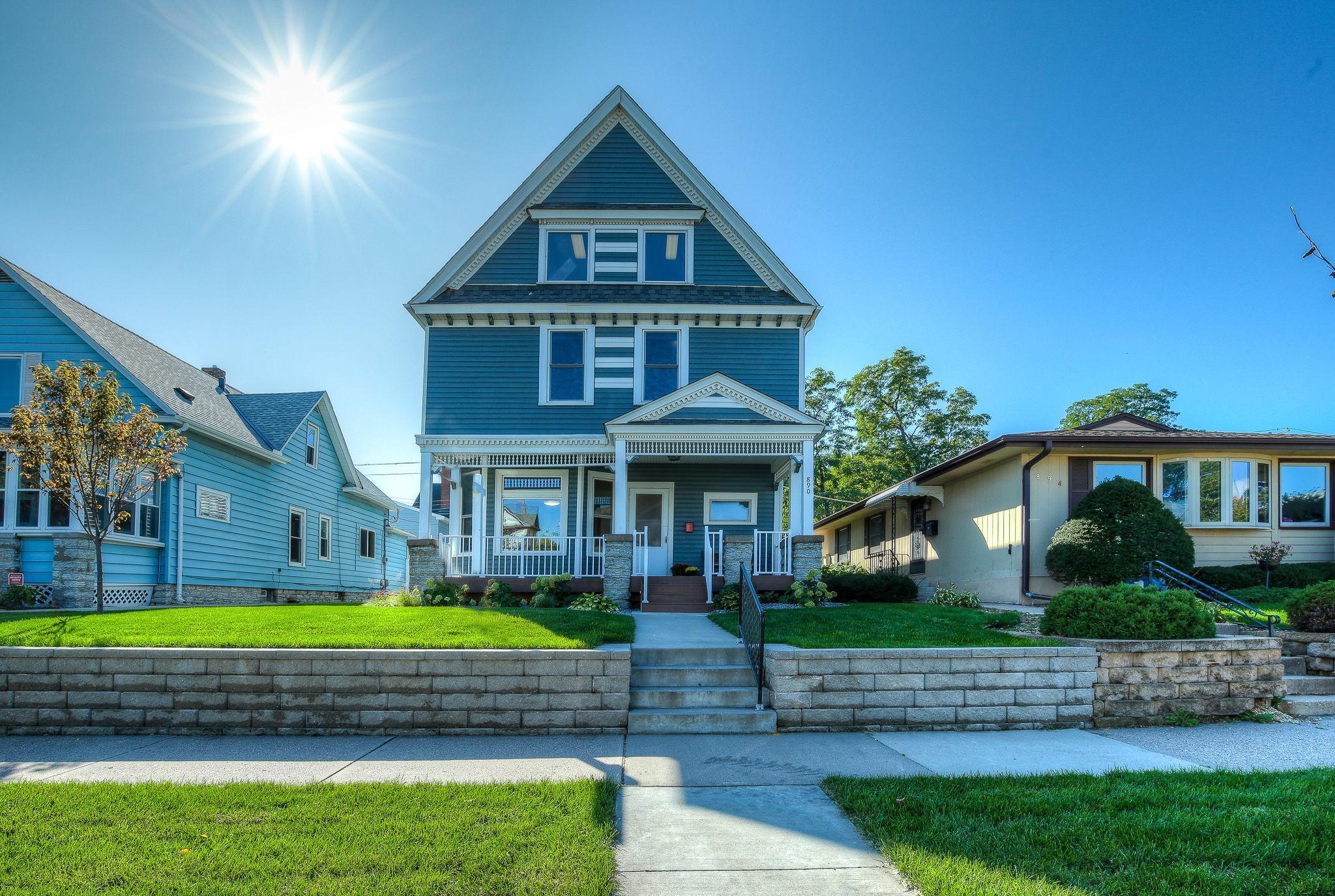 890 Iglehart Avenue