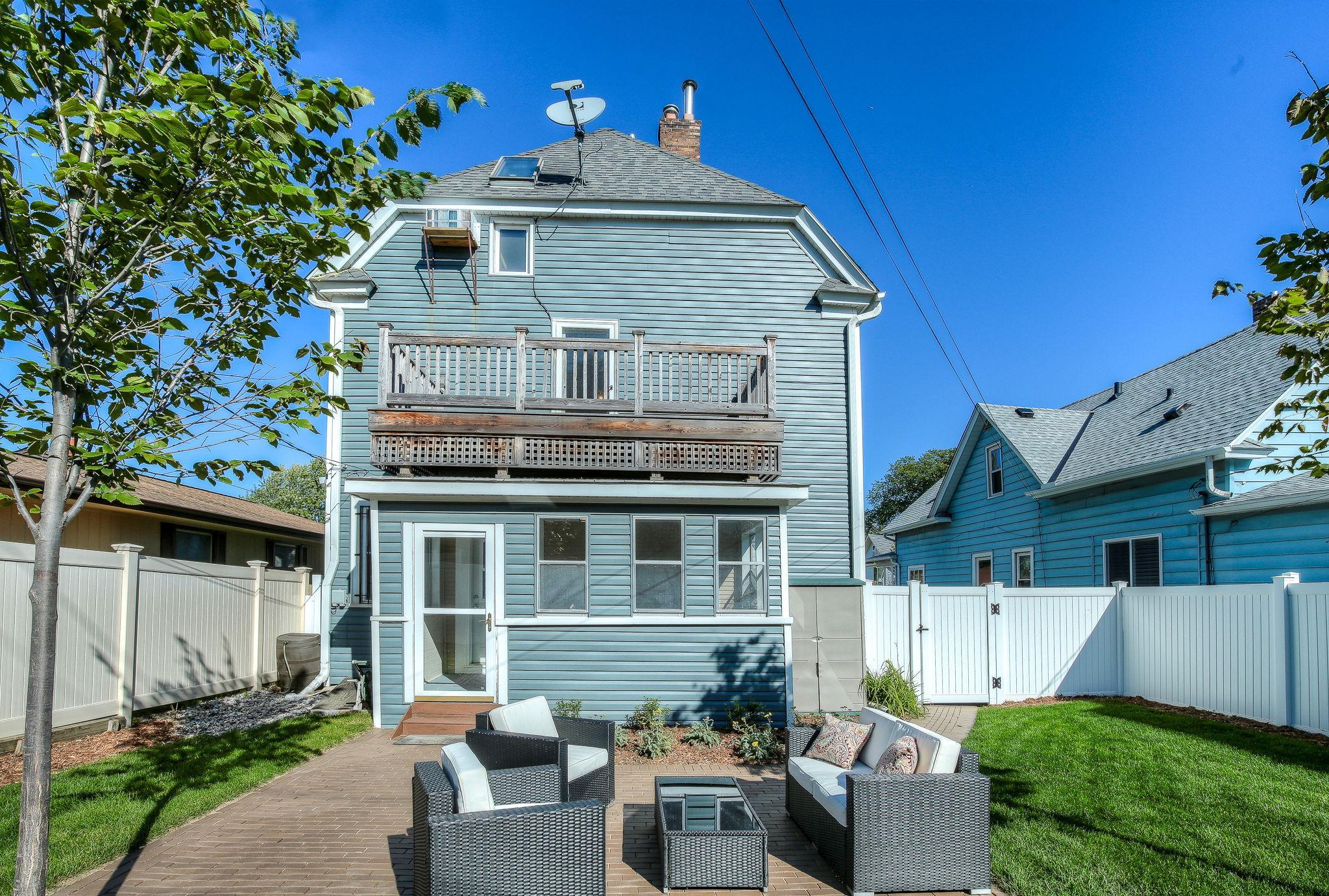 890 Iglehart Avenue