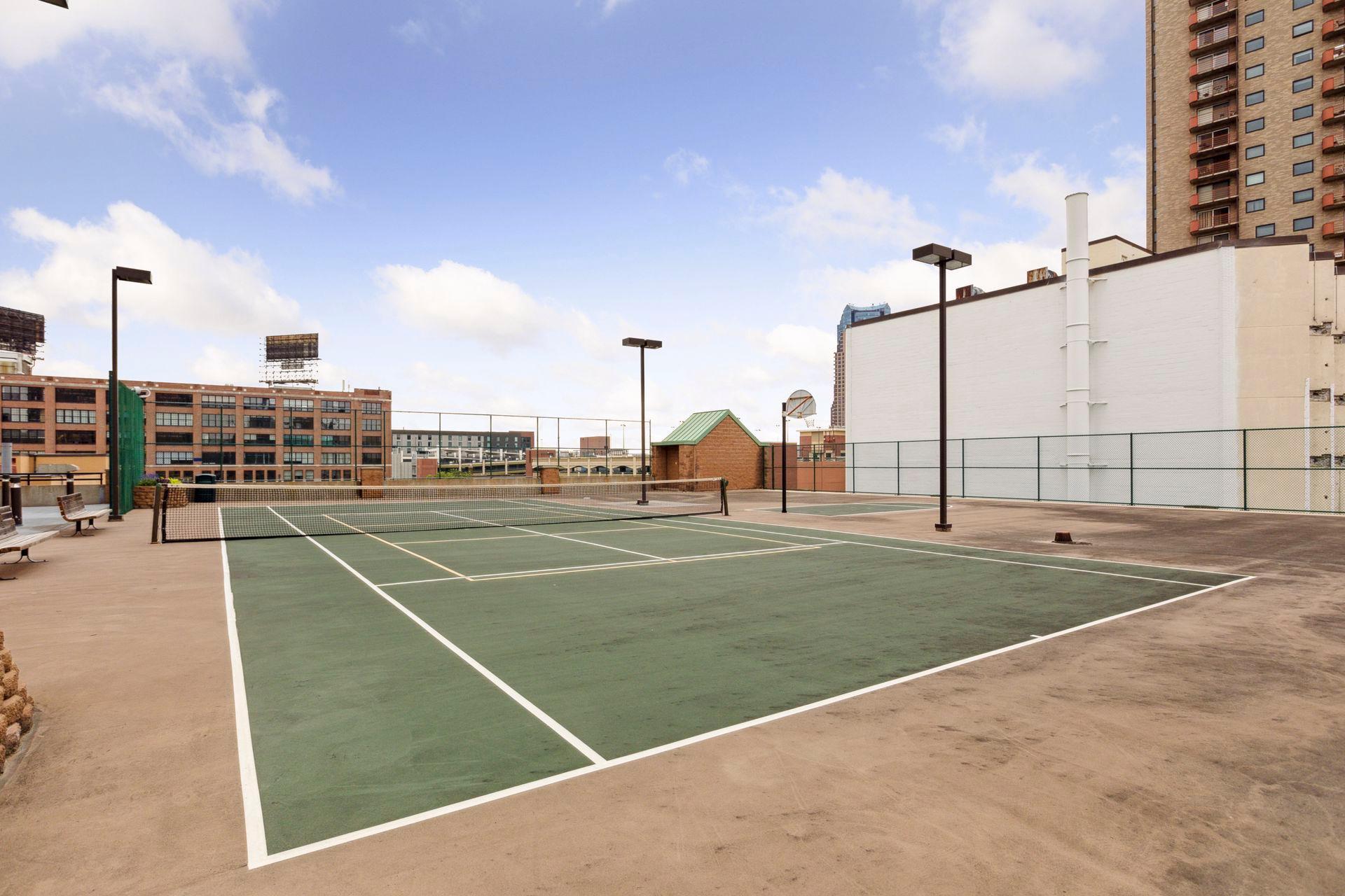78 10th Street E Unit: 609