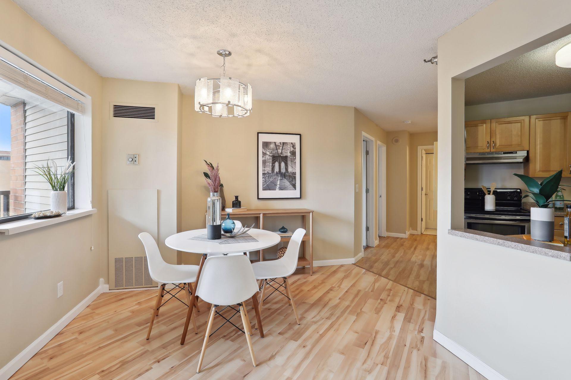 78 10th Street E Unit: 609