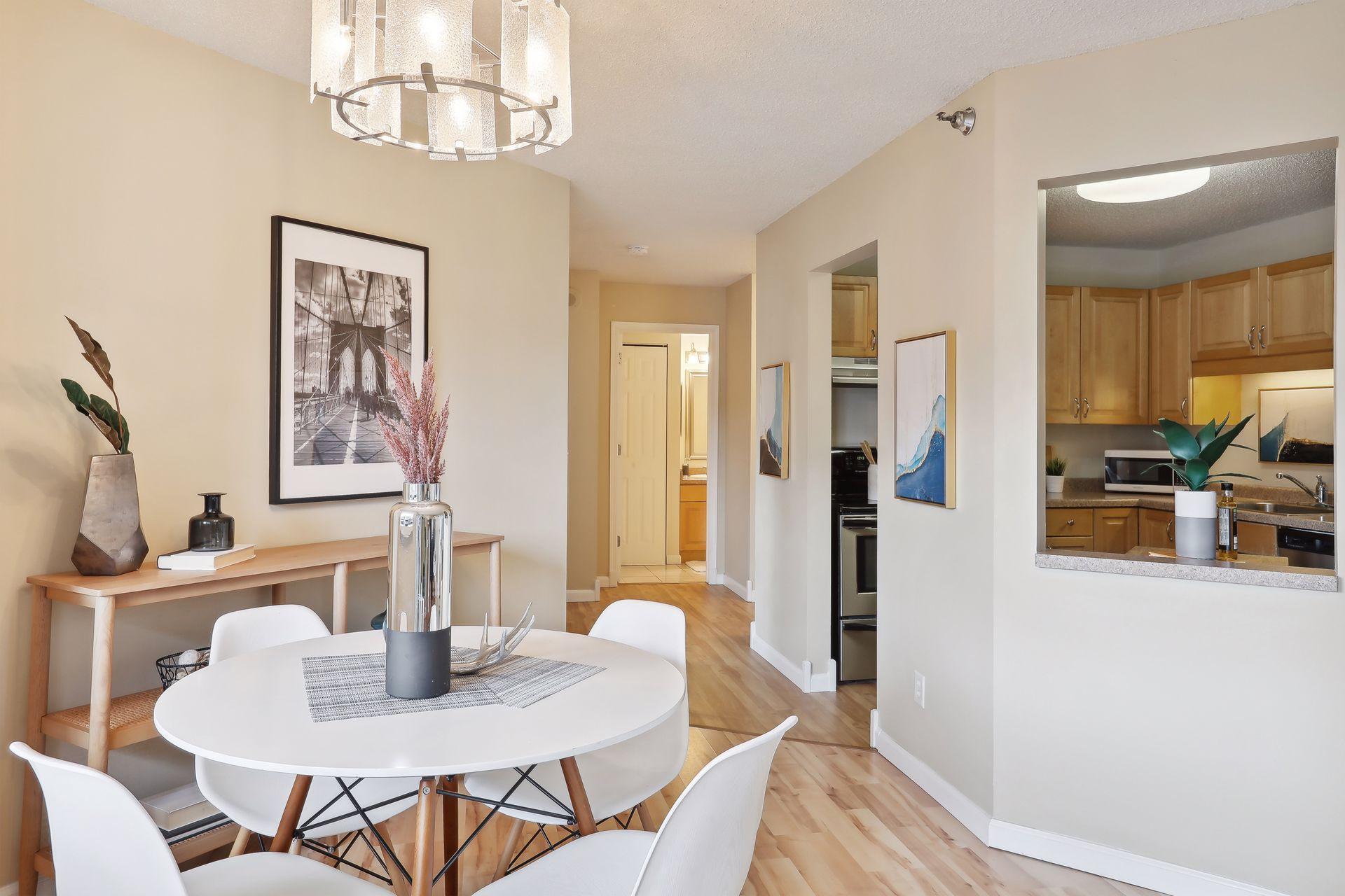 78 10th Street E Unit: 609