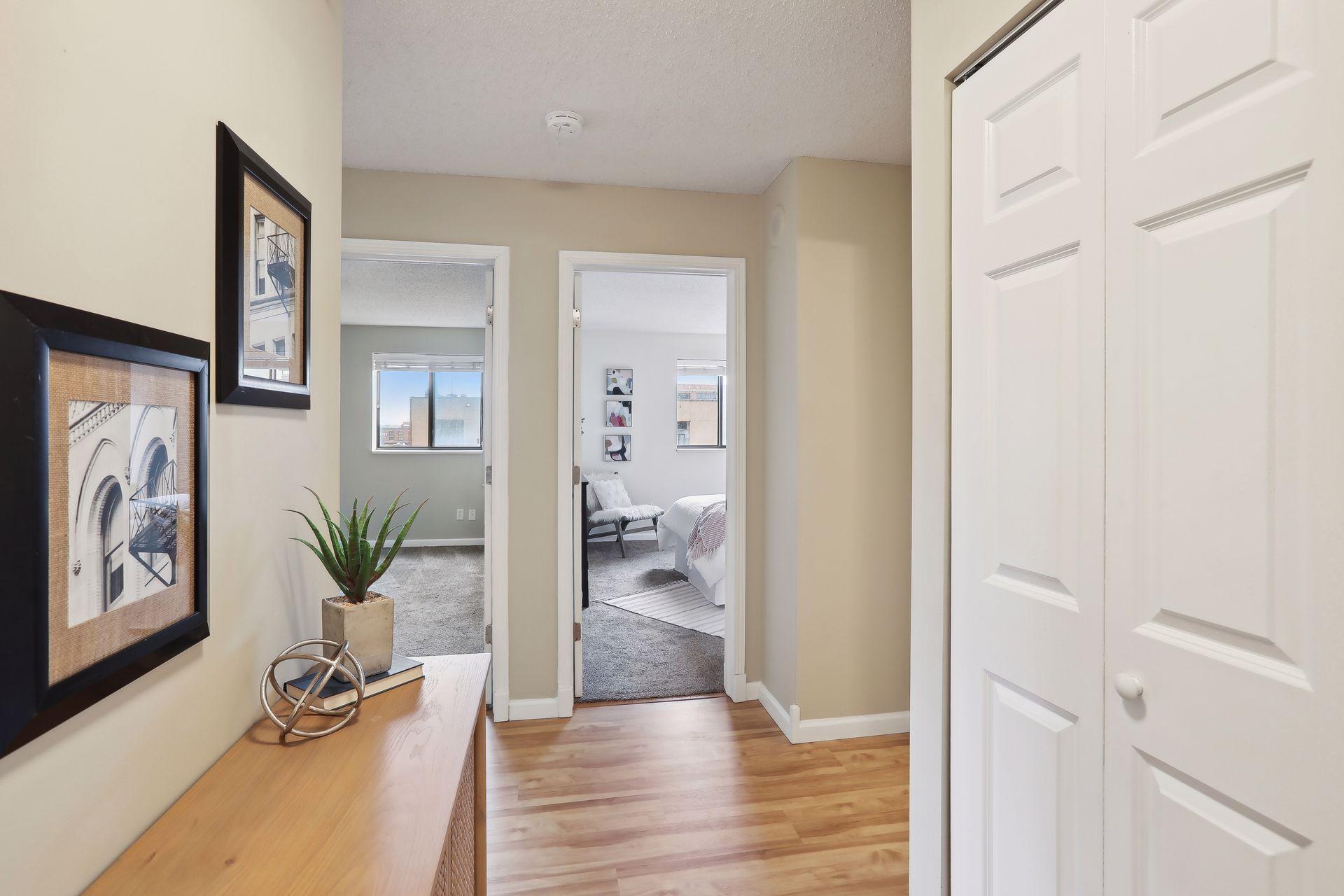 78 10th Street E Unit: 609