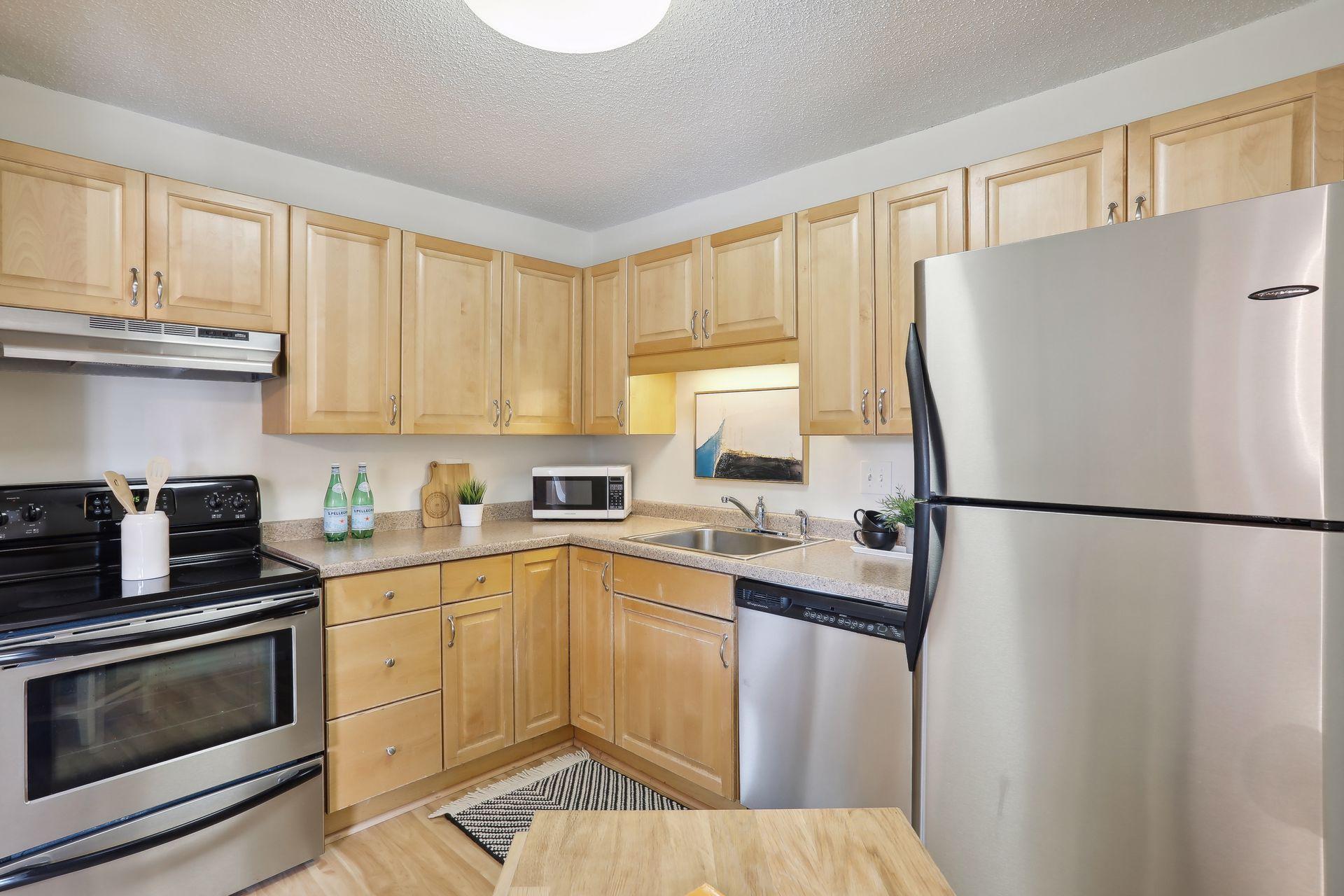 78 10th Street E Unit: 609
