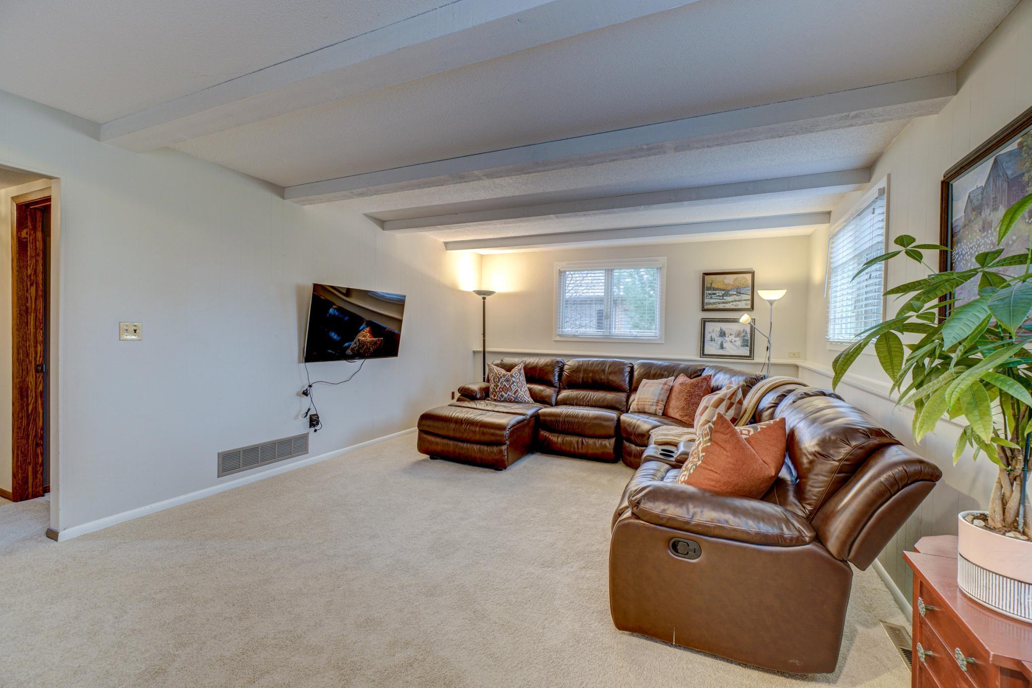 902 Cheri Lane