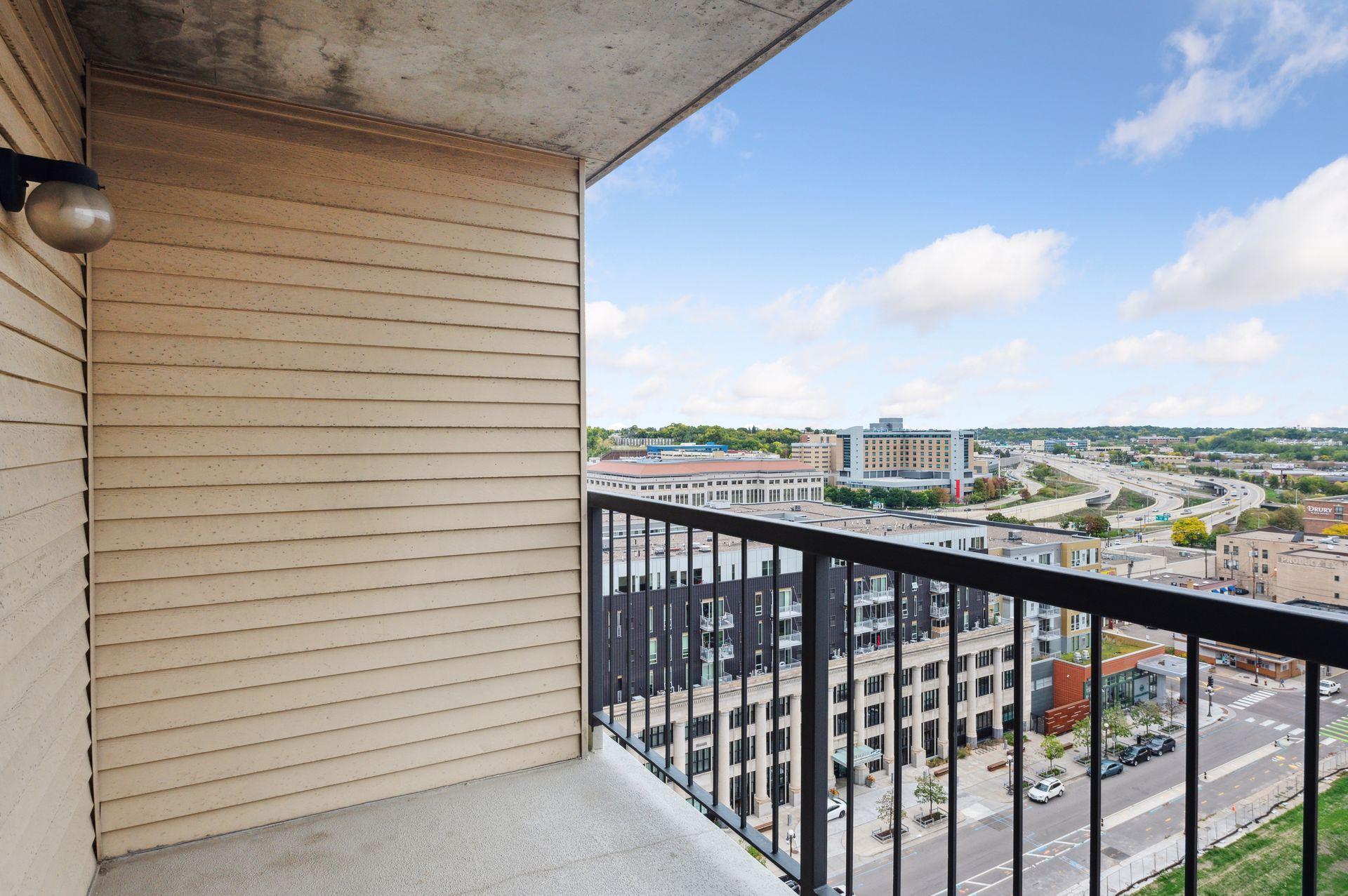78 10th Street E Unit: 1603