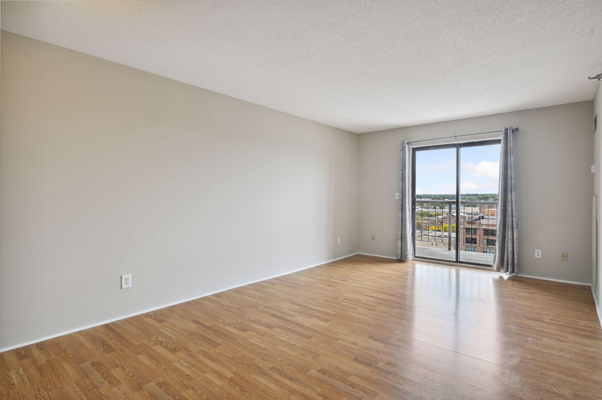 78 10th Street E Unit: 1603