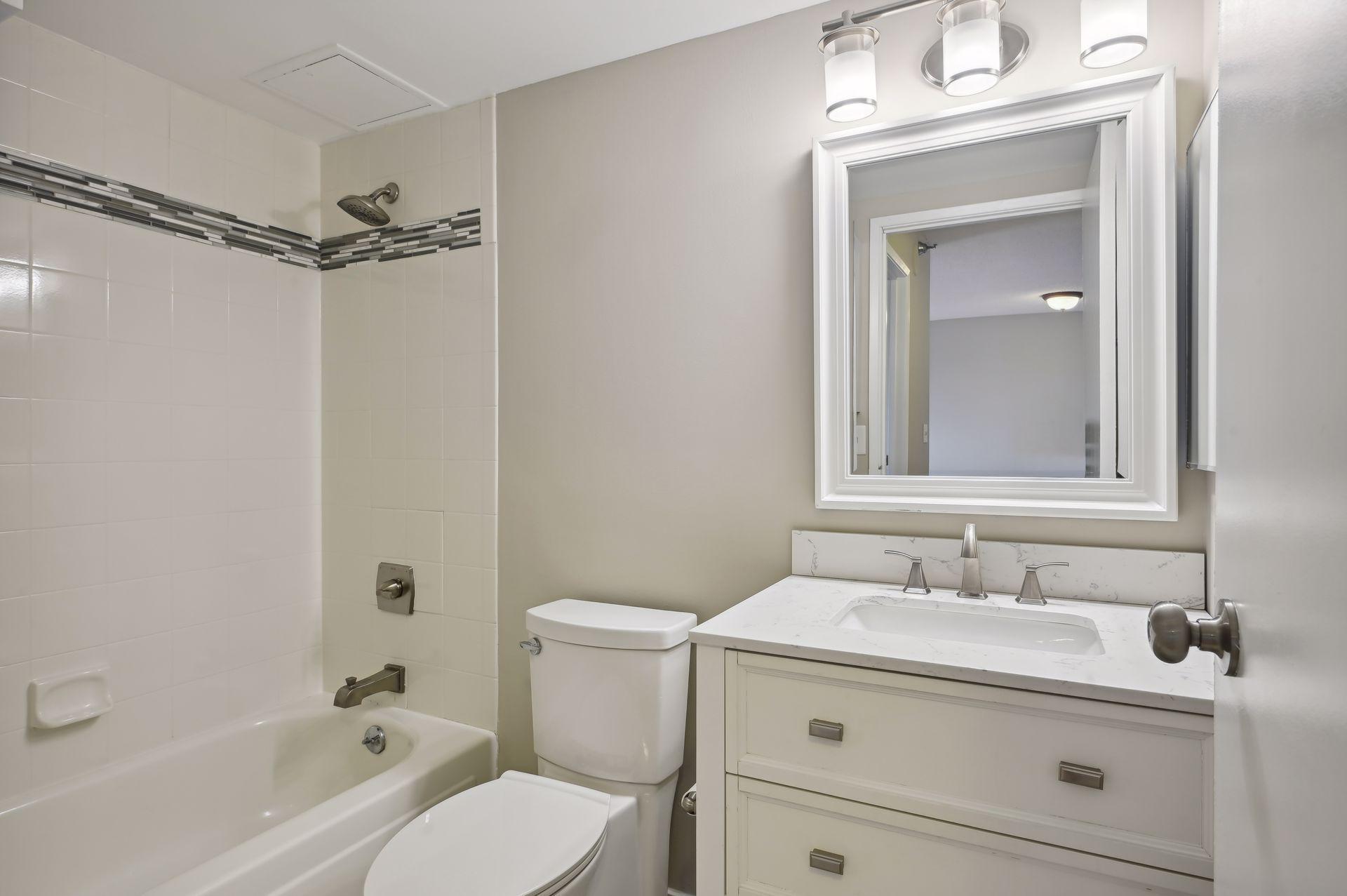 78 10th Street E Unit: 1603