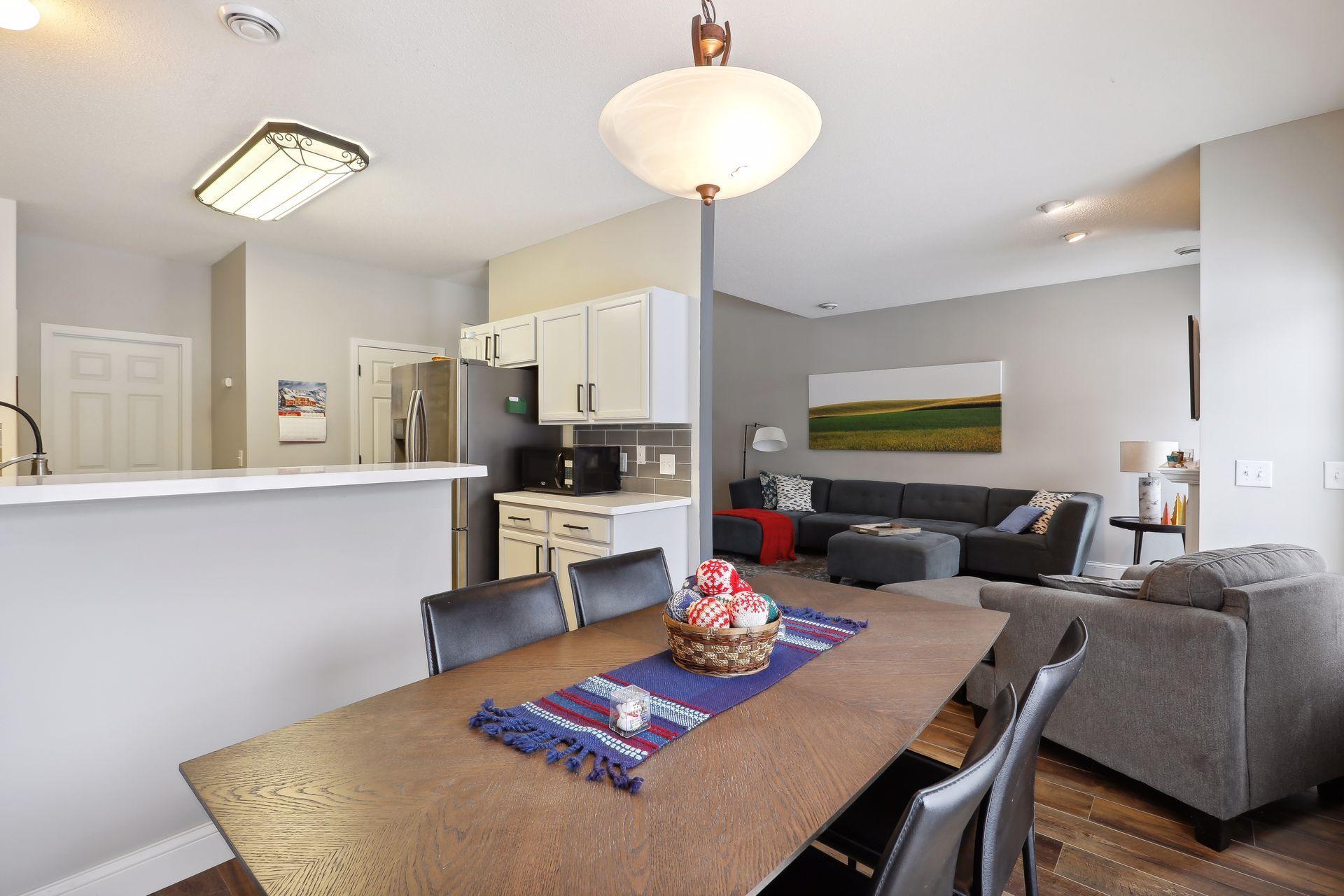 6885 Folkestone Road Unit: 713