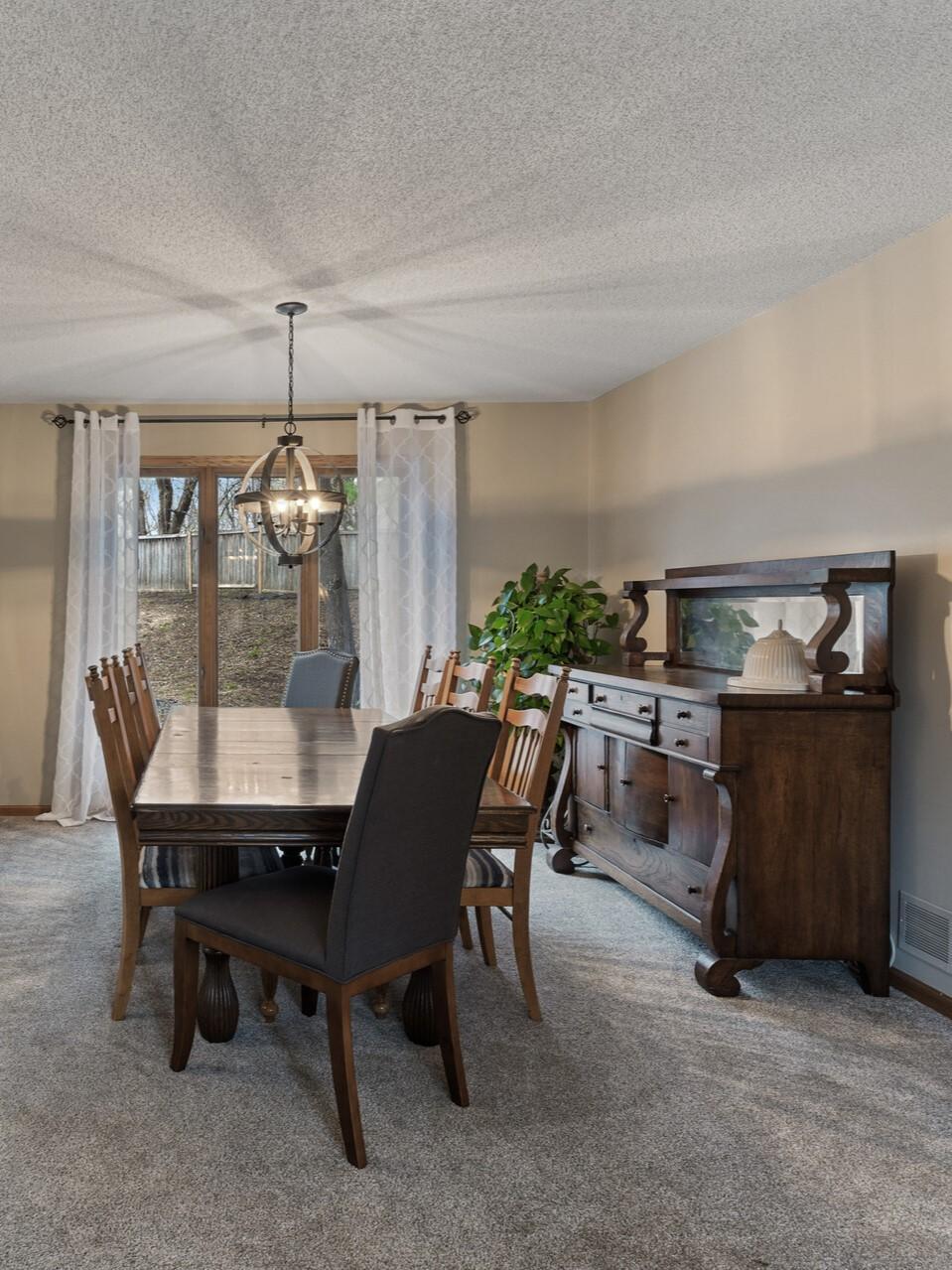 7305 Hidden Valley Trail S
