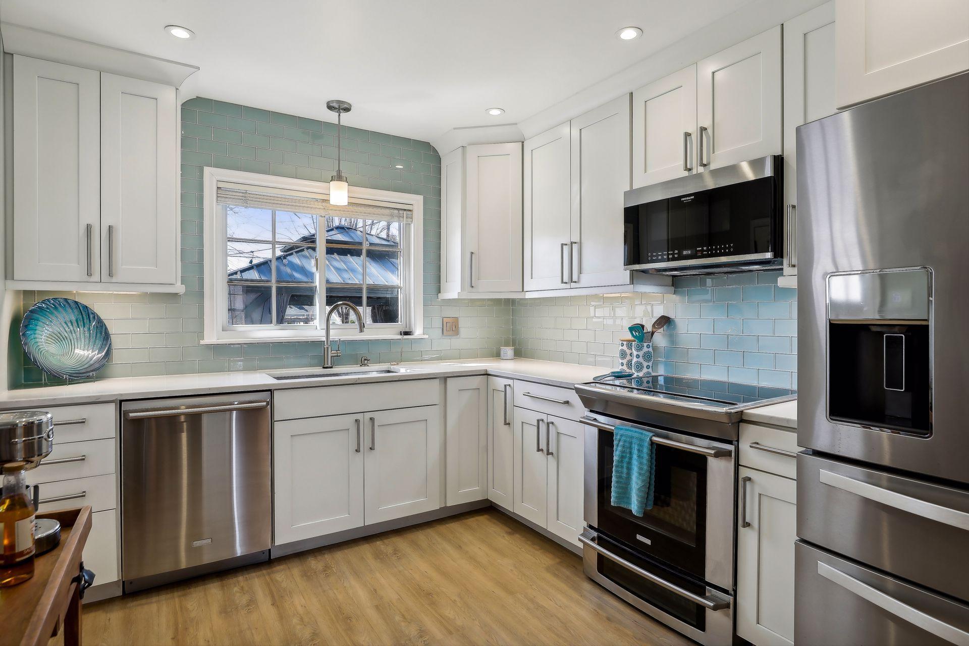 2234 Eleanor Avenue