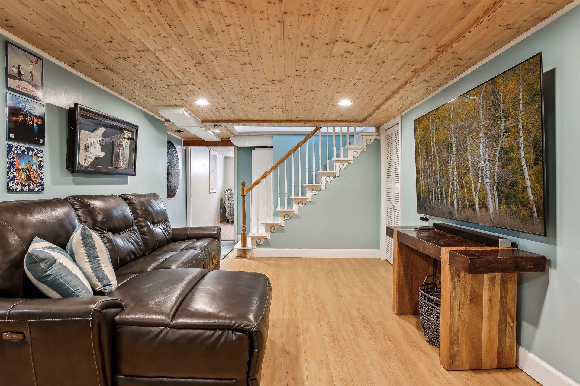 2234 Eleanor Avenue