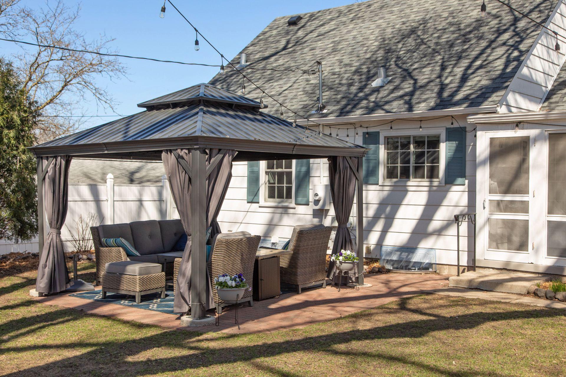 2234 Eleanor Avenue