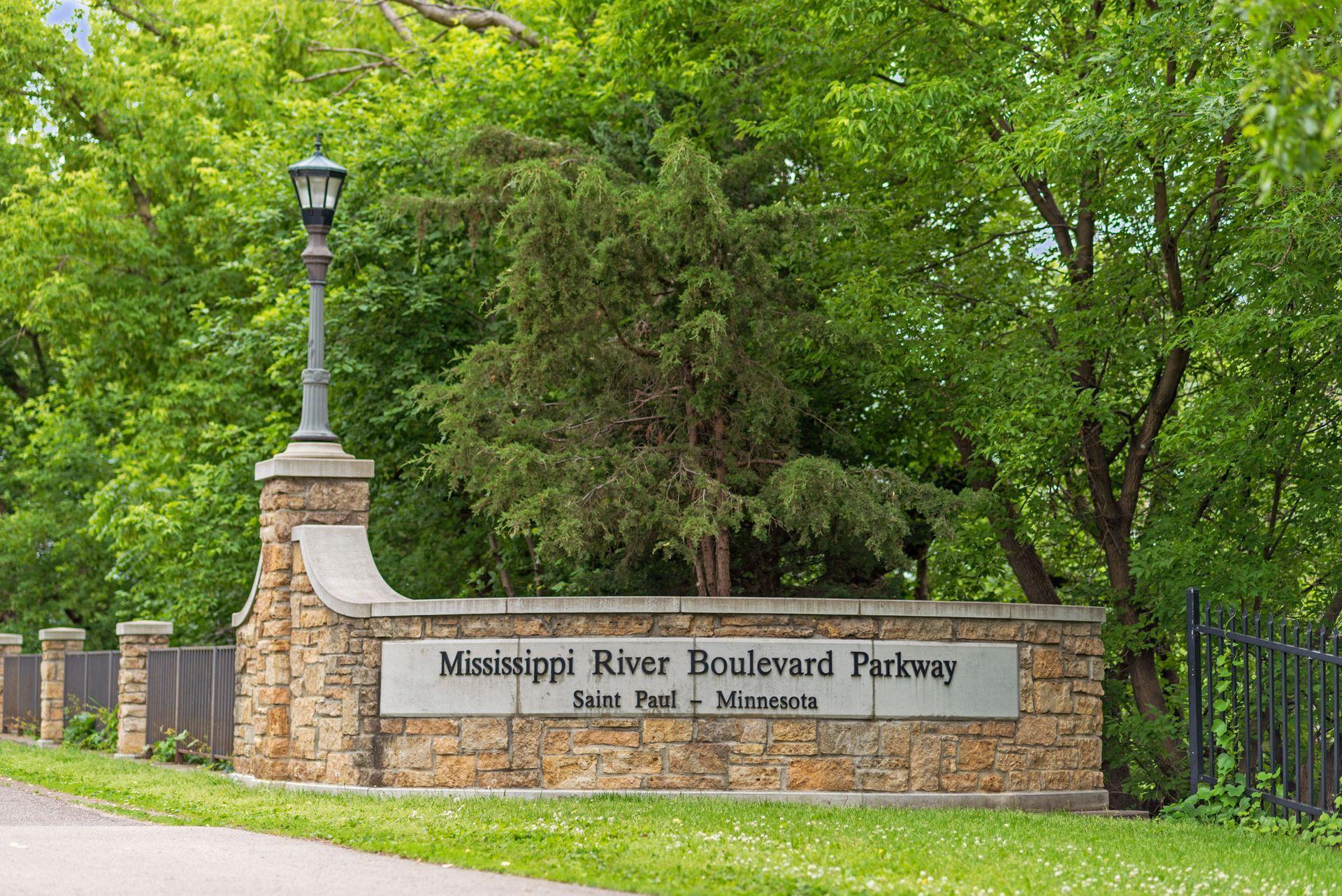 2234 Eleanor Avenue