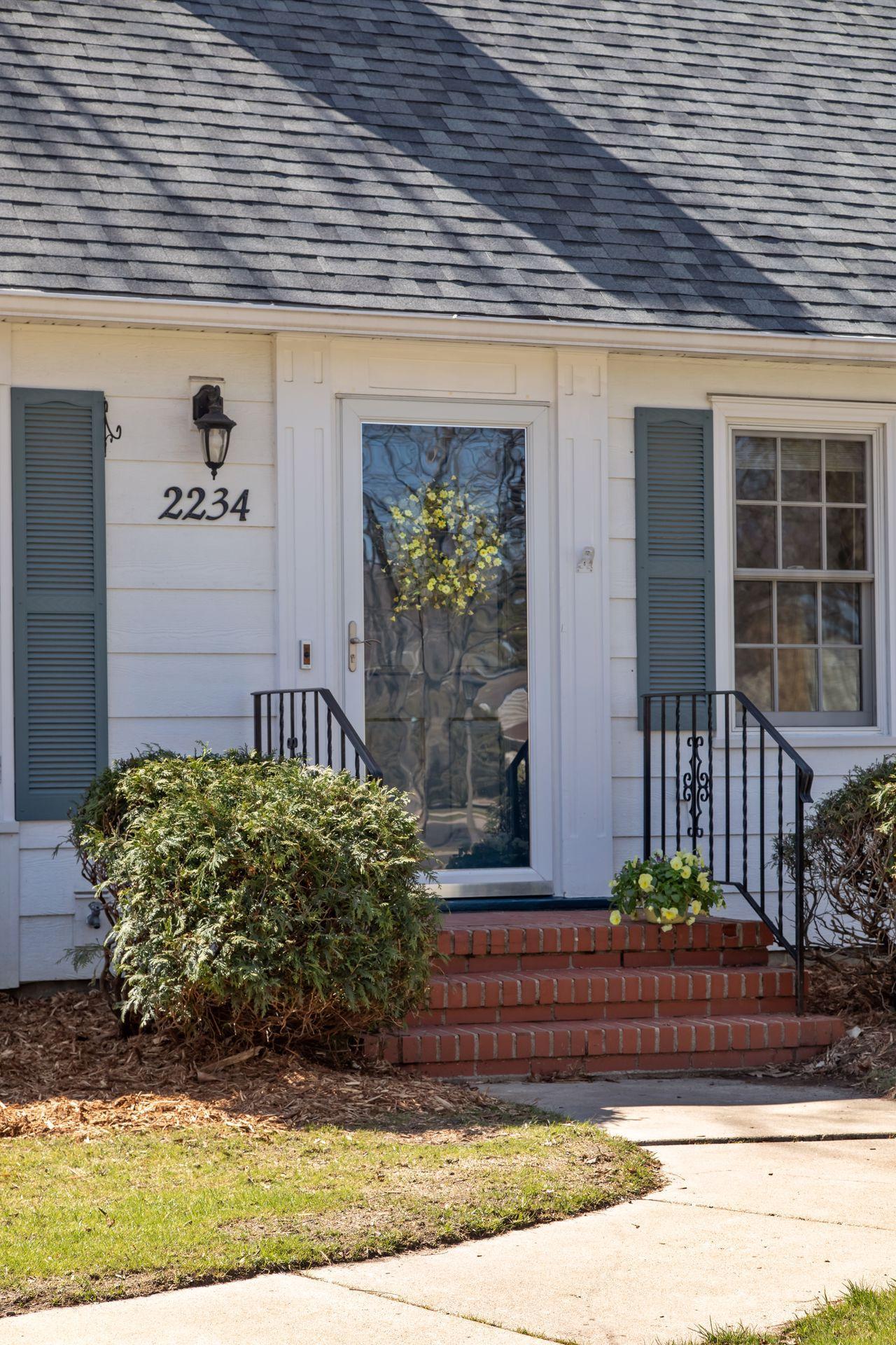 2234 Eleanor Avenue