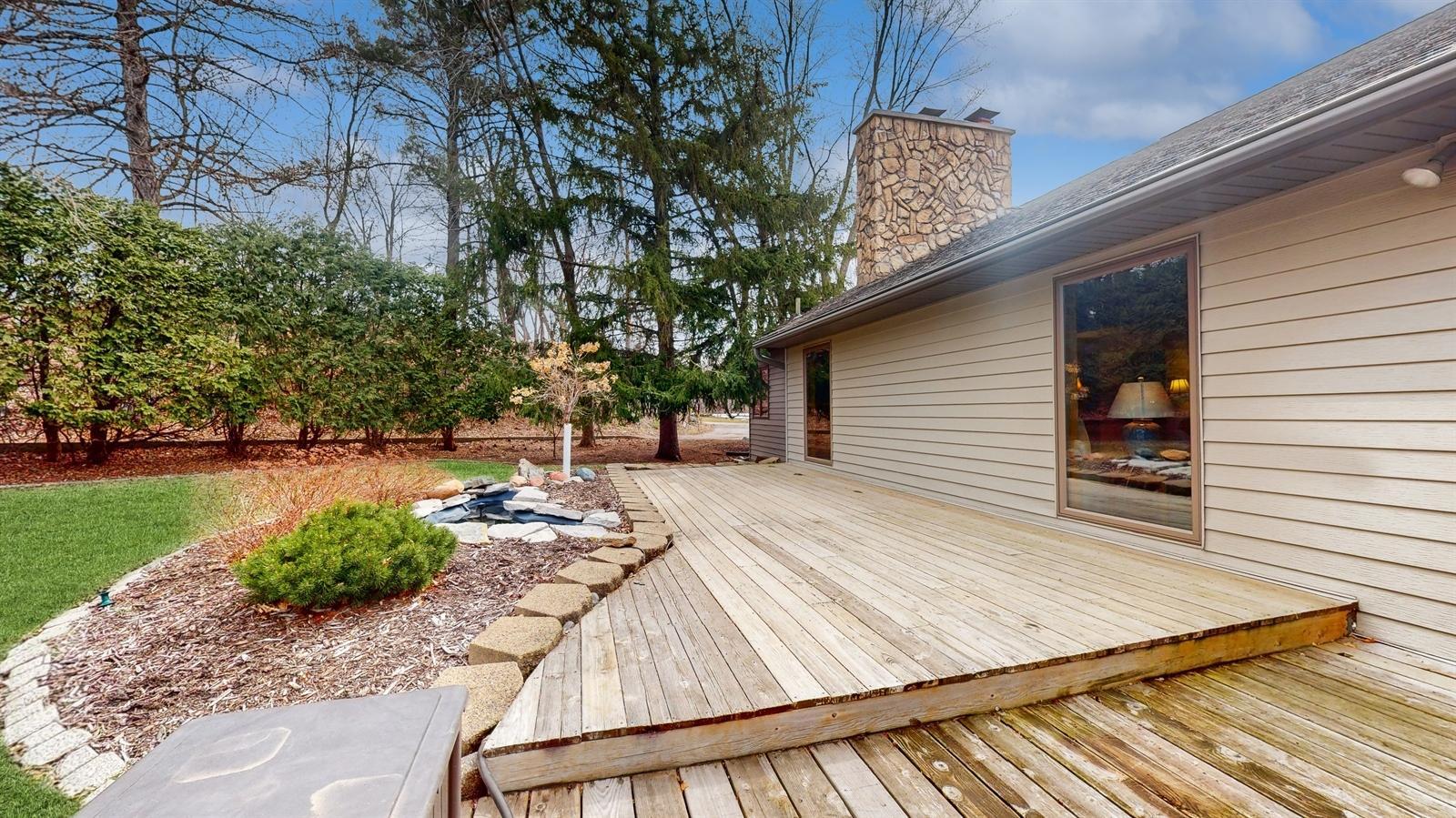 235 W Kraft Road