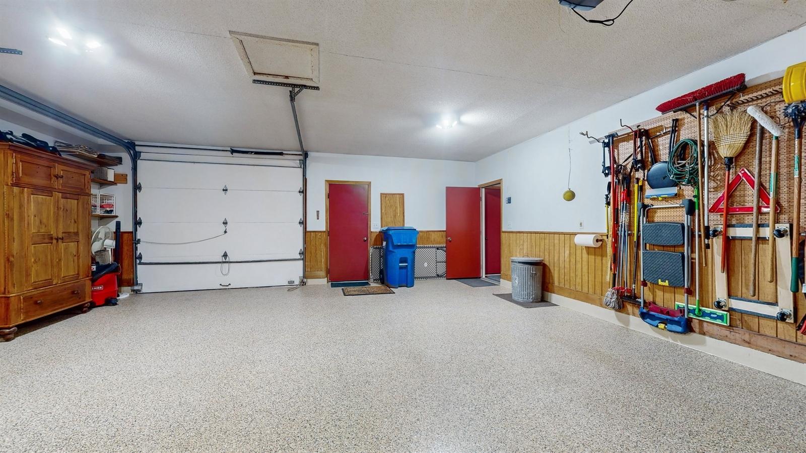 235 W Kraft Road