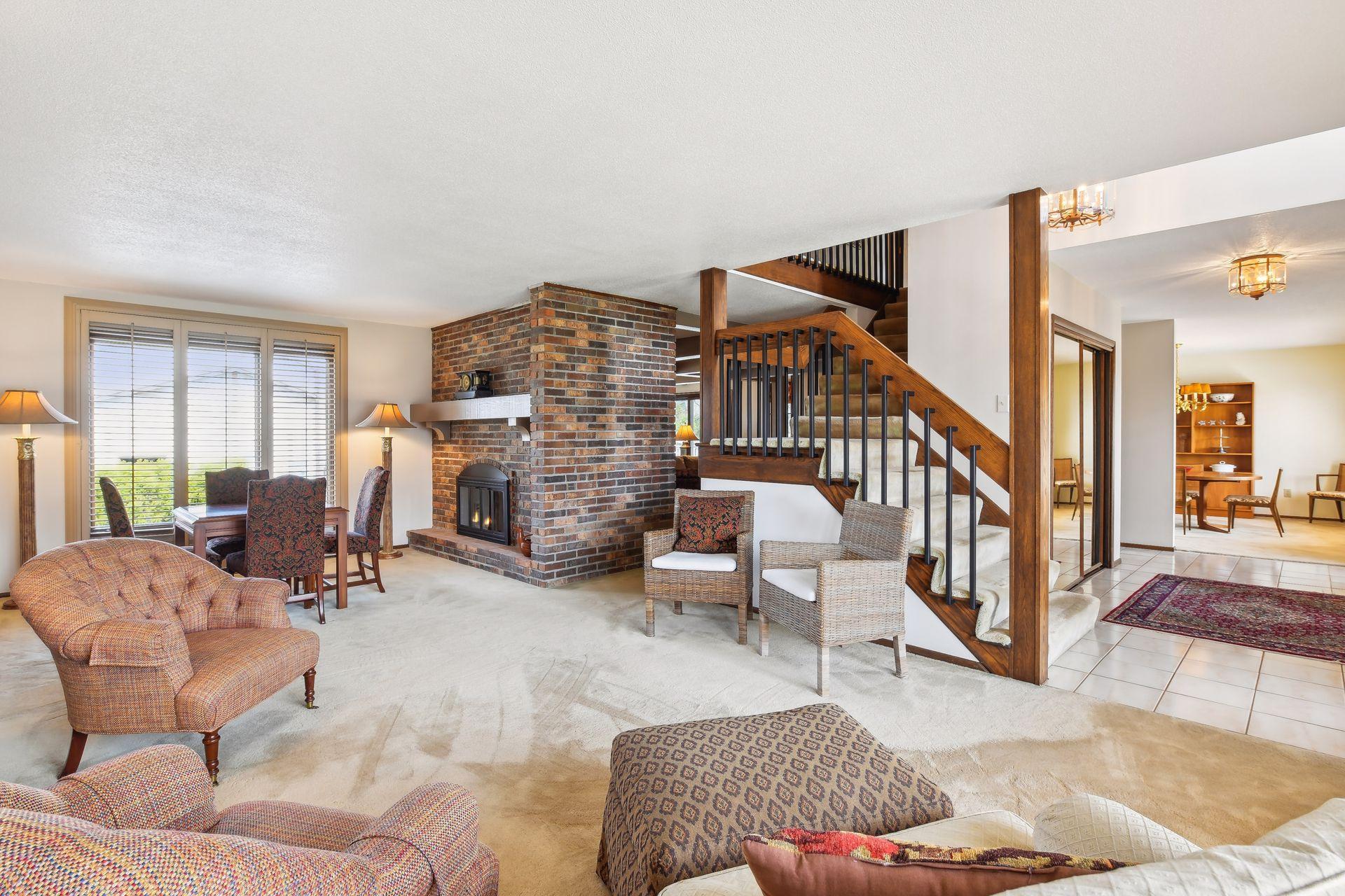 721 Stanwich Lane