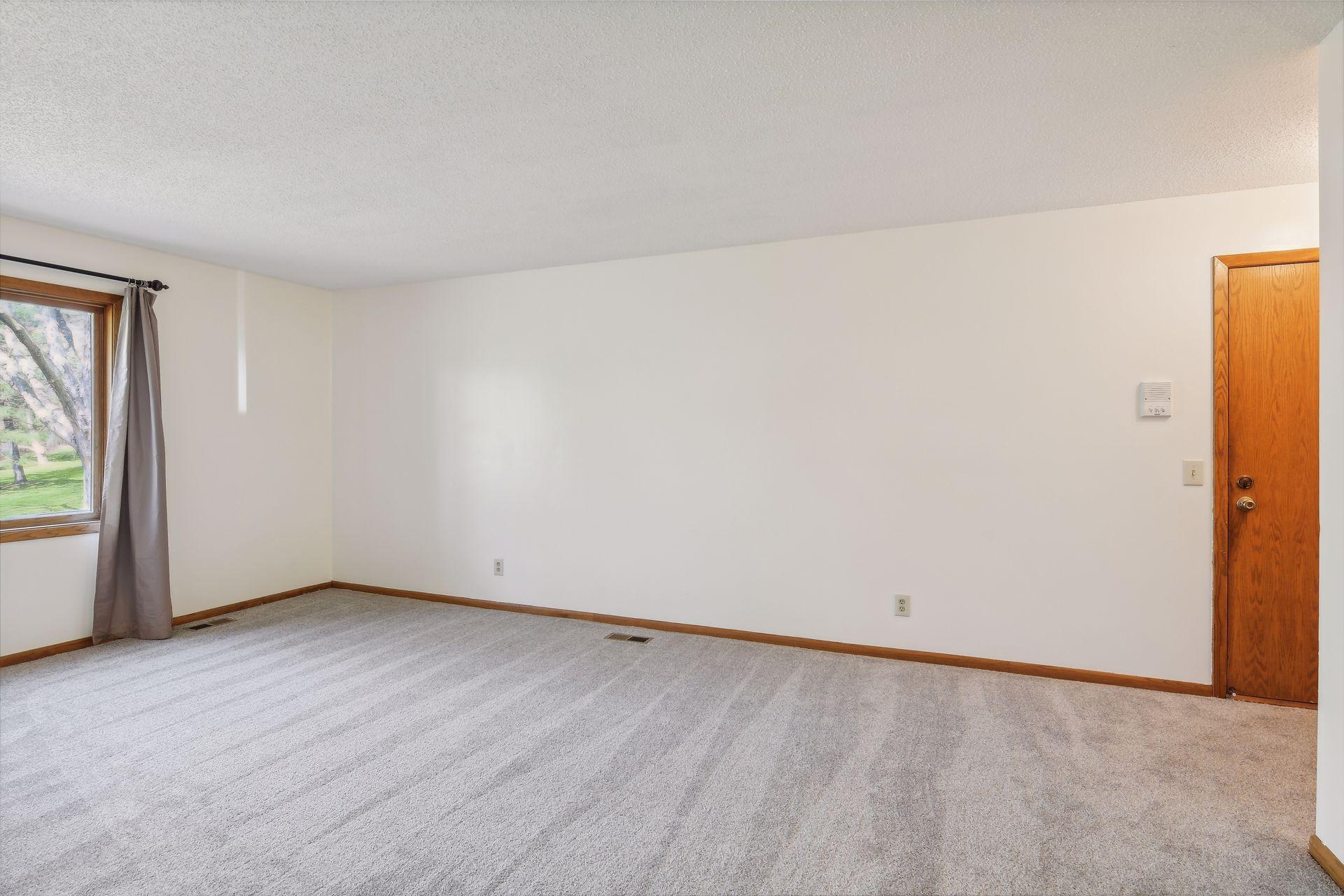 1899 Fox Ridge Drive Unit: B