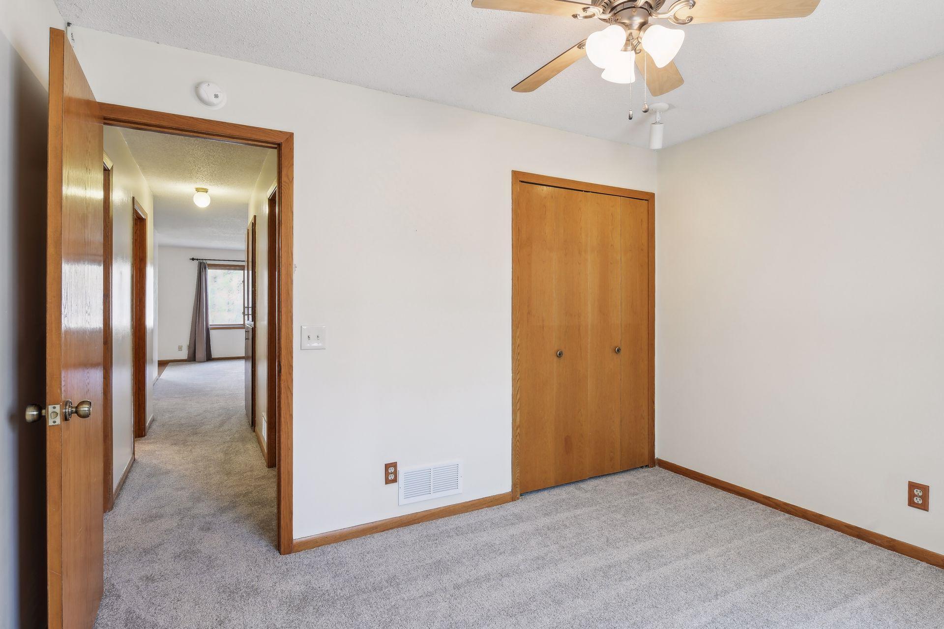 1899 Fox Ridge Drive Unit: B