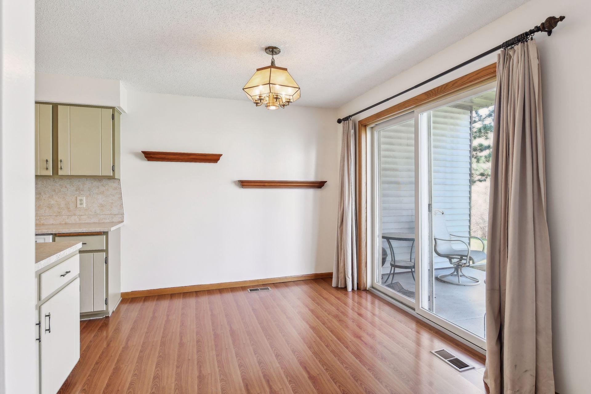 1899 Fox Ridge Drive Unit: B