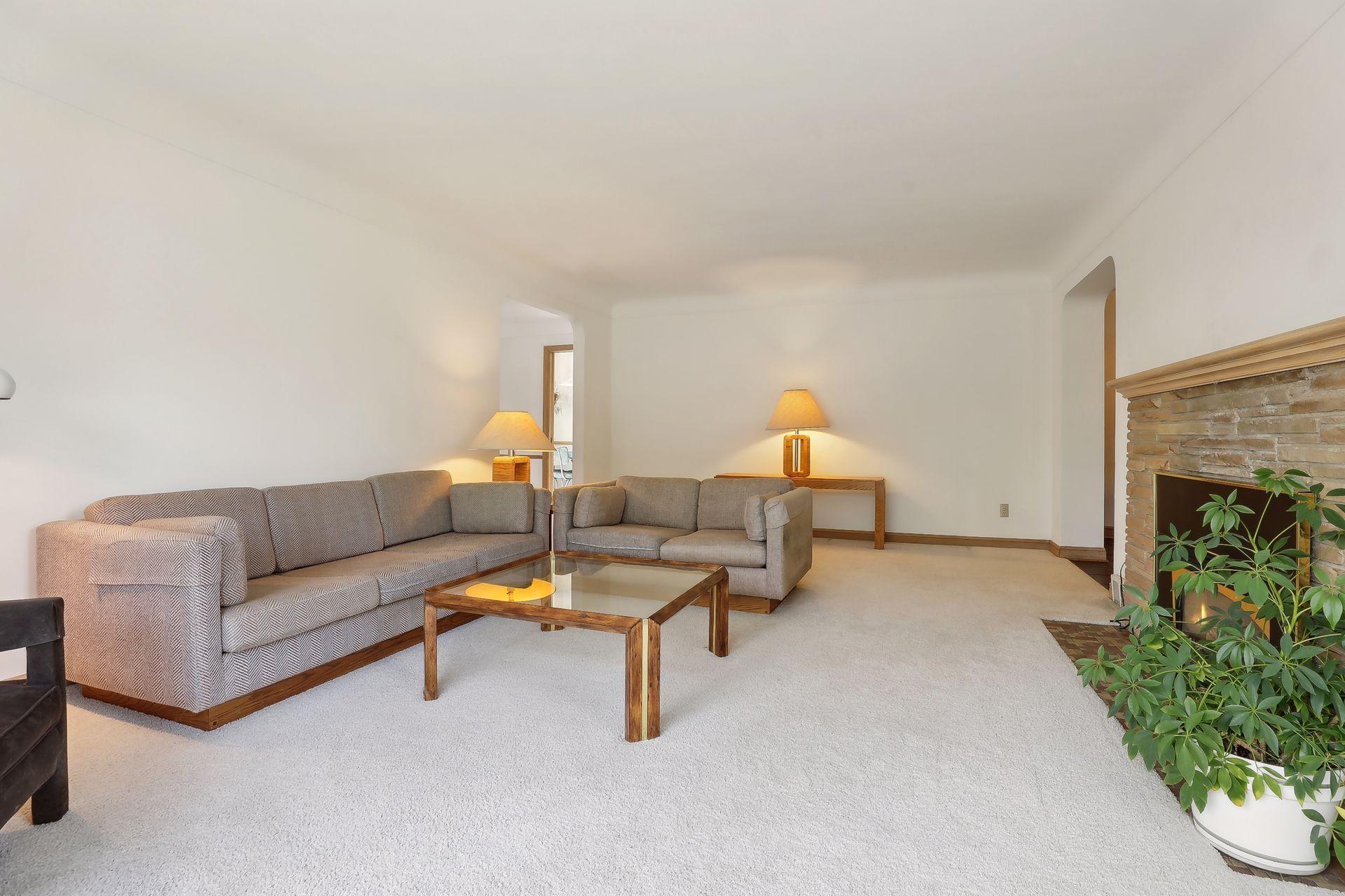 1706 Edgewater Boulevard