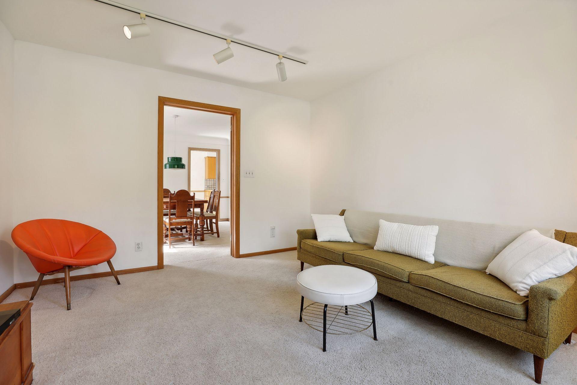1706 Edgewater Boulevard