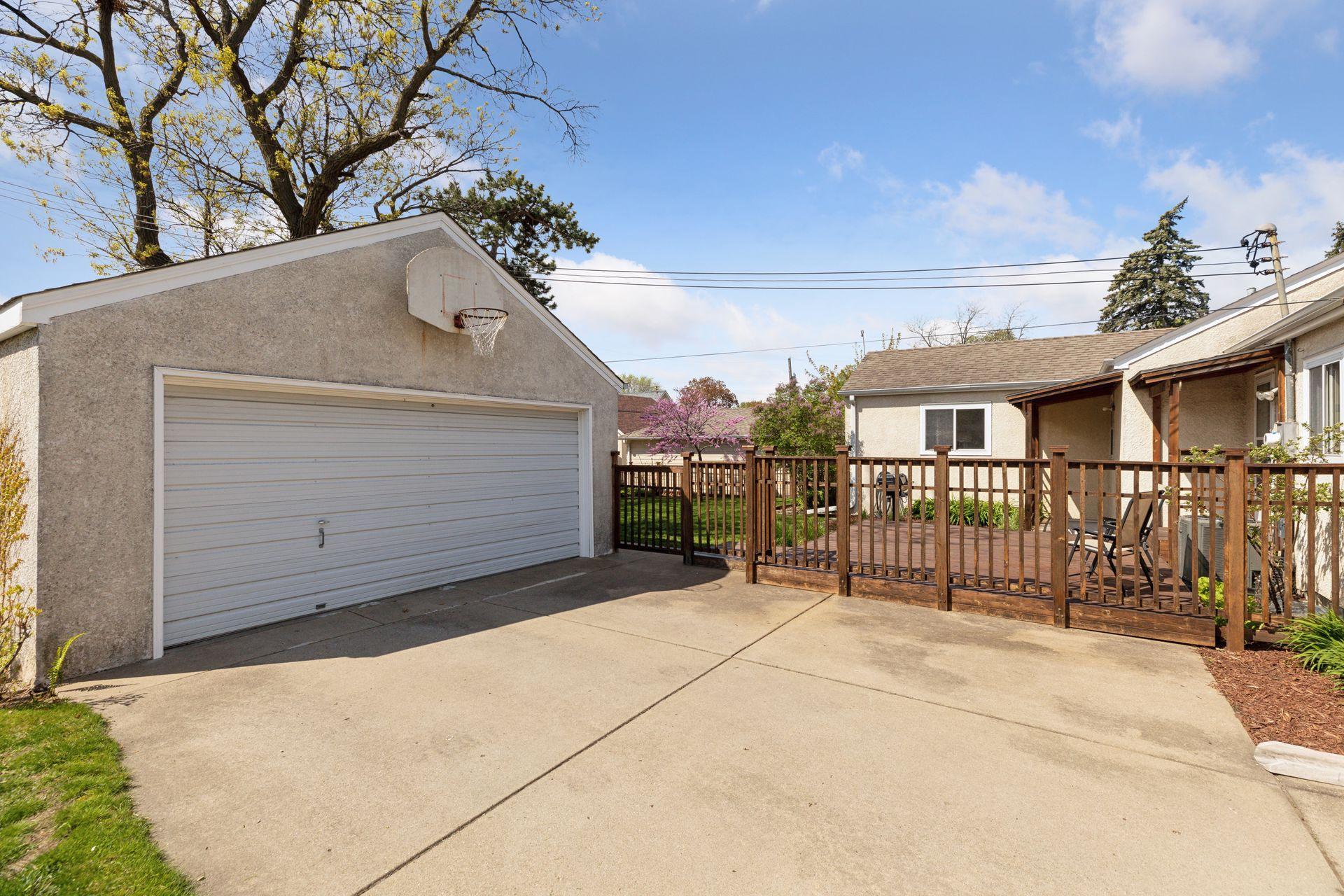 1706 Edgewater Boulevard