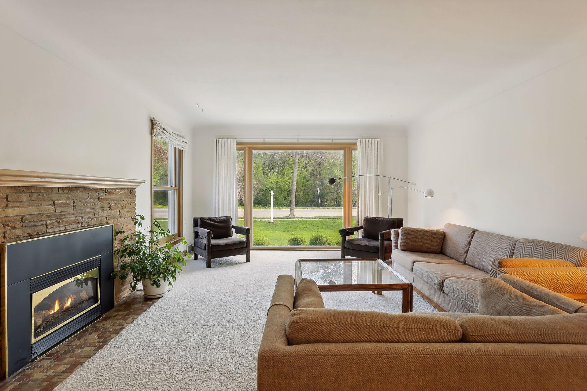 1706 Edgewater Boulevard