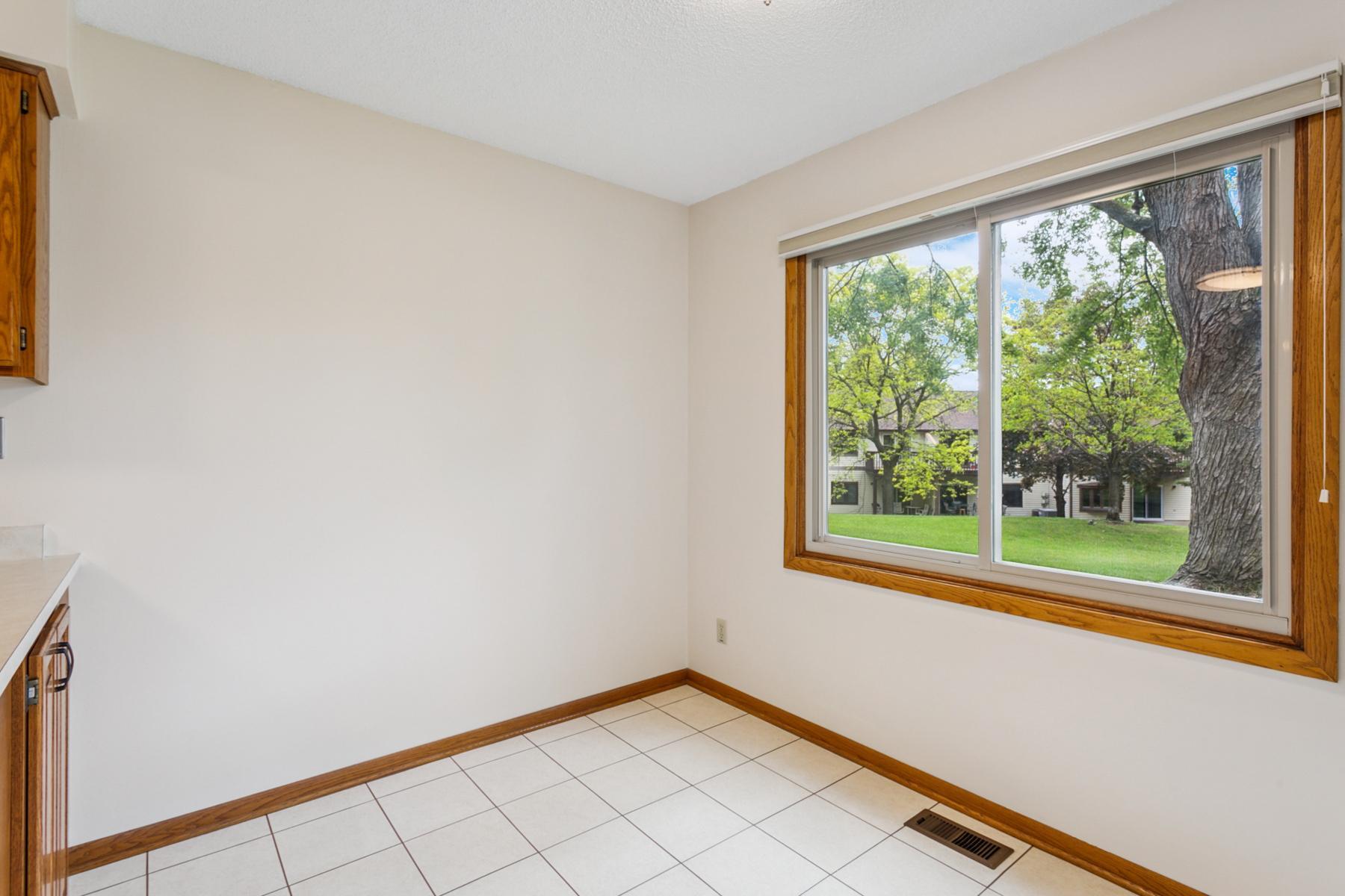 1890 Fox Ridge Drive Unit: A