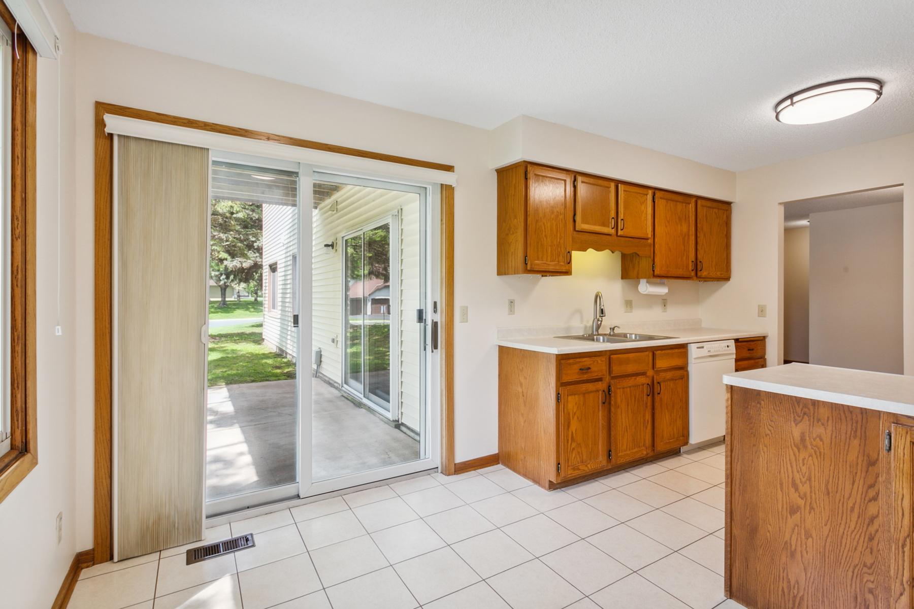 1890 Fox Ridge Drive Unit: A