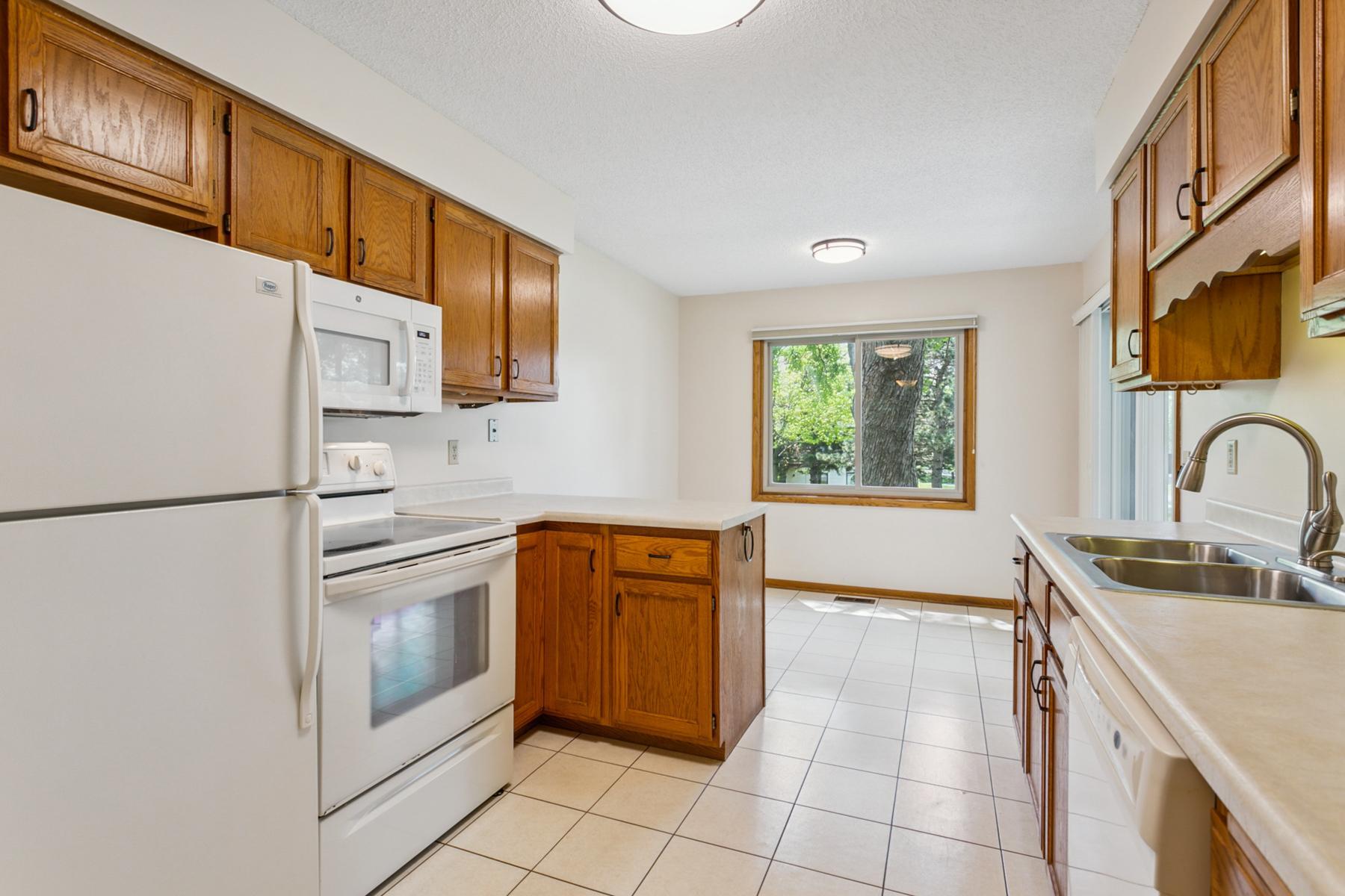 1890 Fox Ridge Drive Unit: A