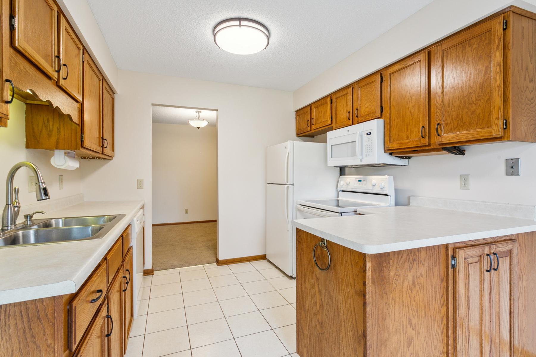 1890 Fox Ridge Drive Unit: A
