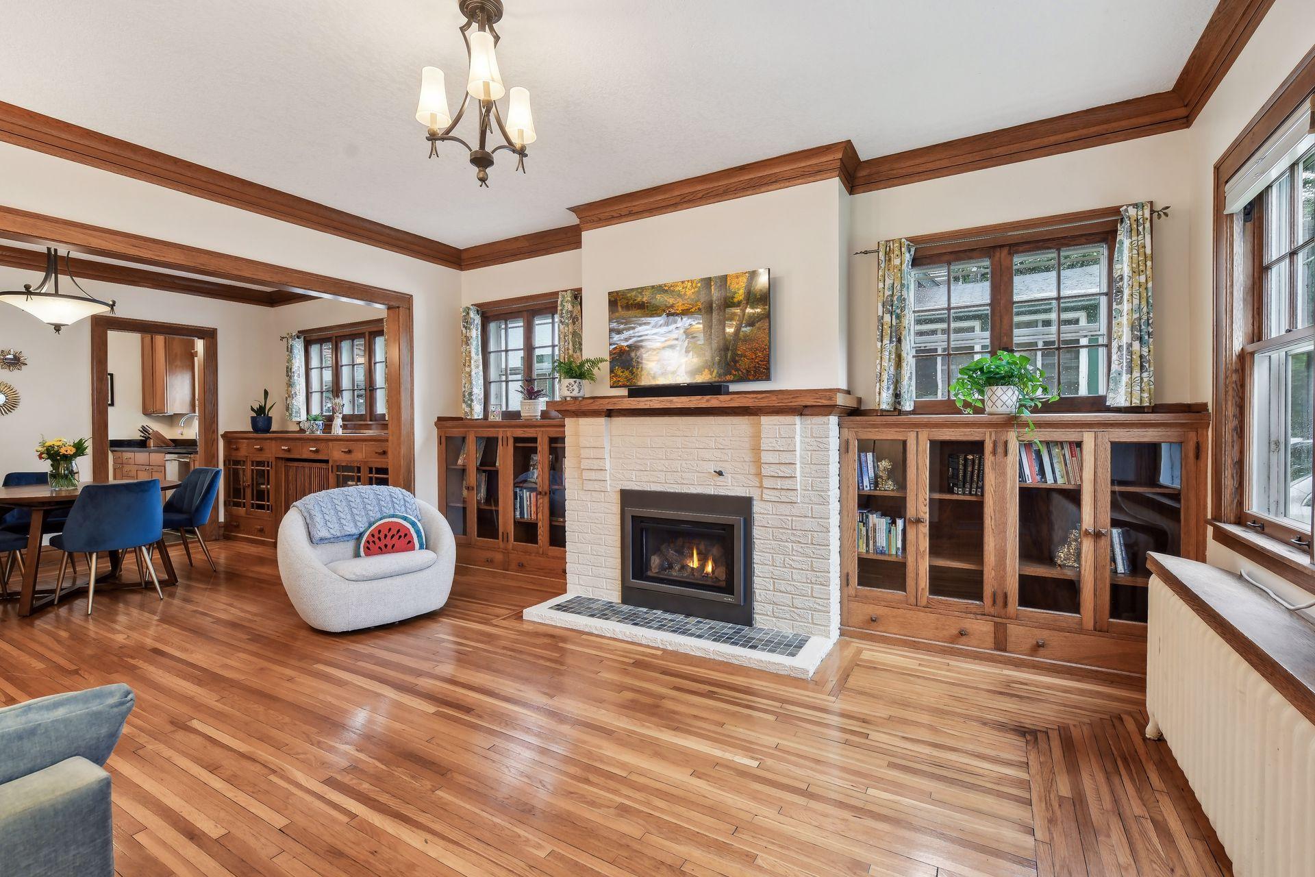 3612 Colfax Avenue S Unit: 102