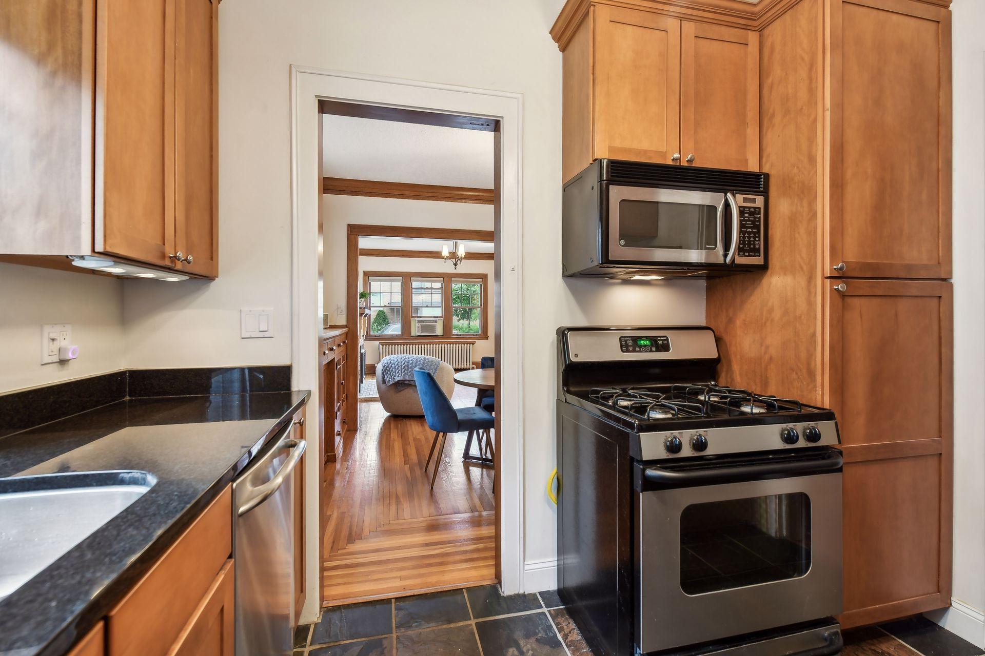 3612 Colfax Avenue S Unit: 102
