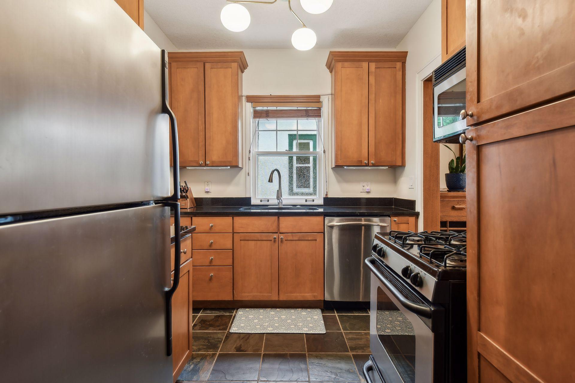 3612 Colfax Avenue S Unit: 102