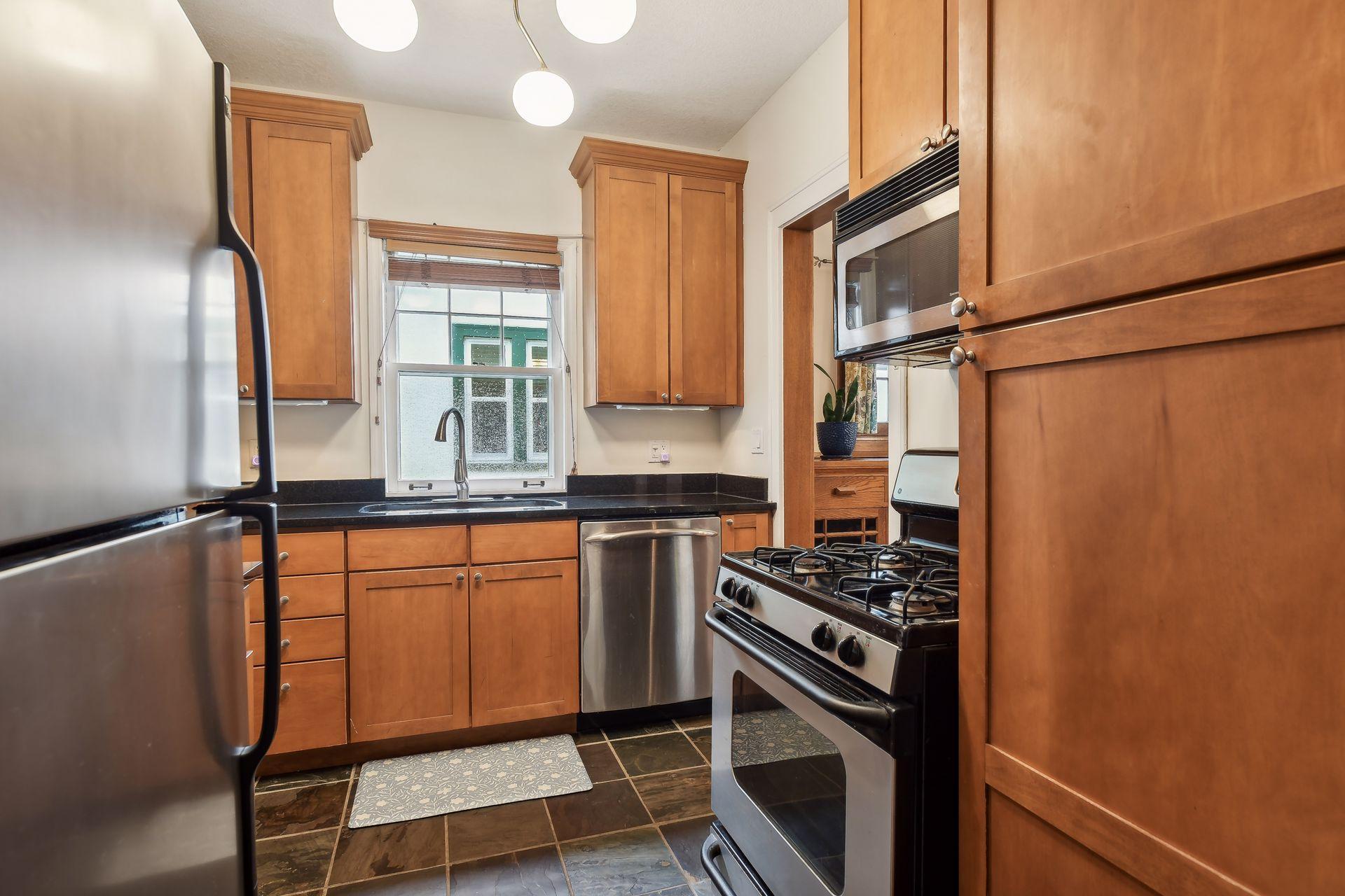 3612 Colfax Avenue S Unit: 102