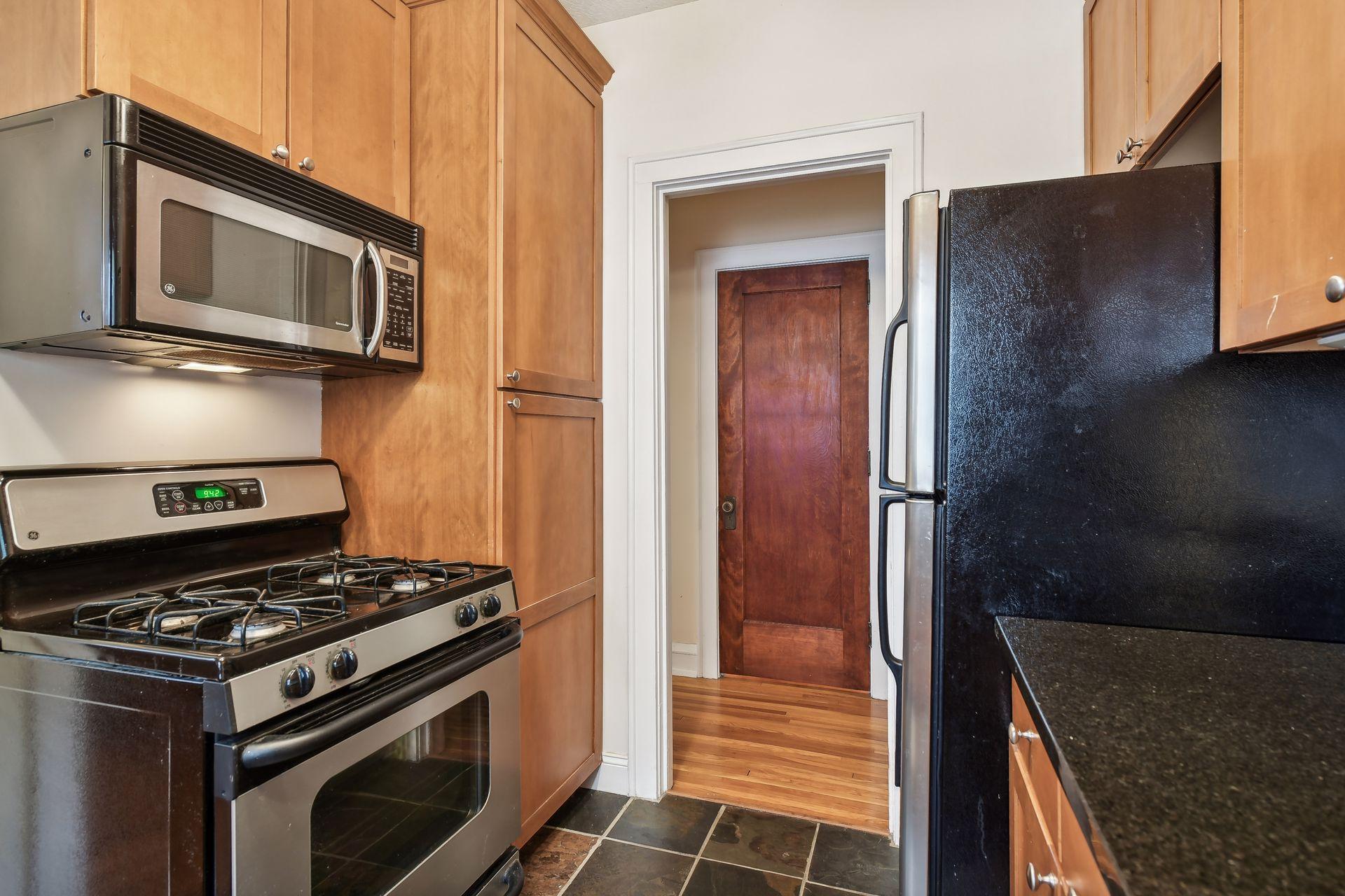 3612 Colfax Avenue S Unit: 102