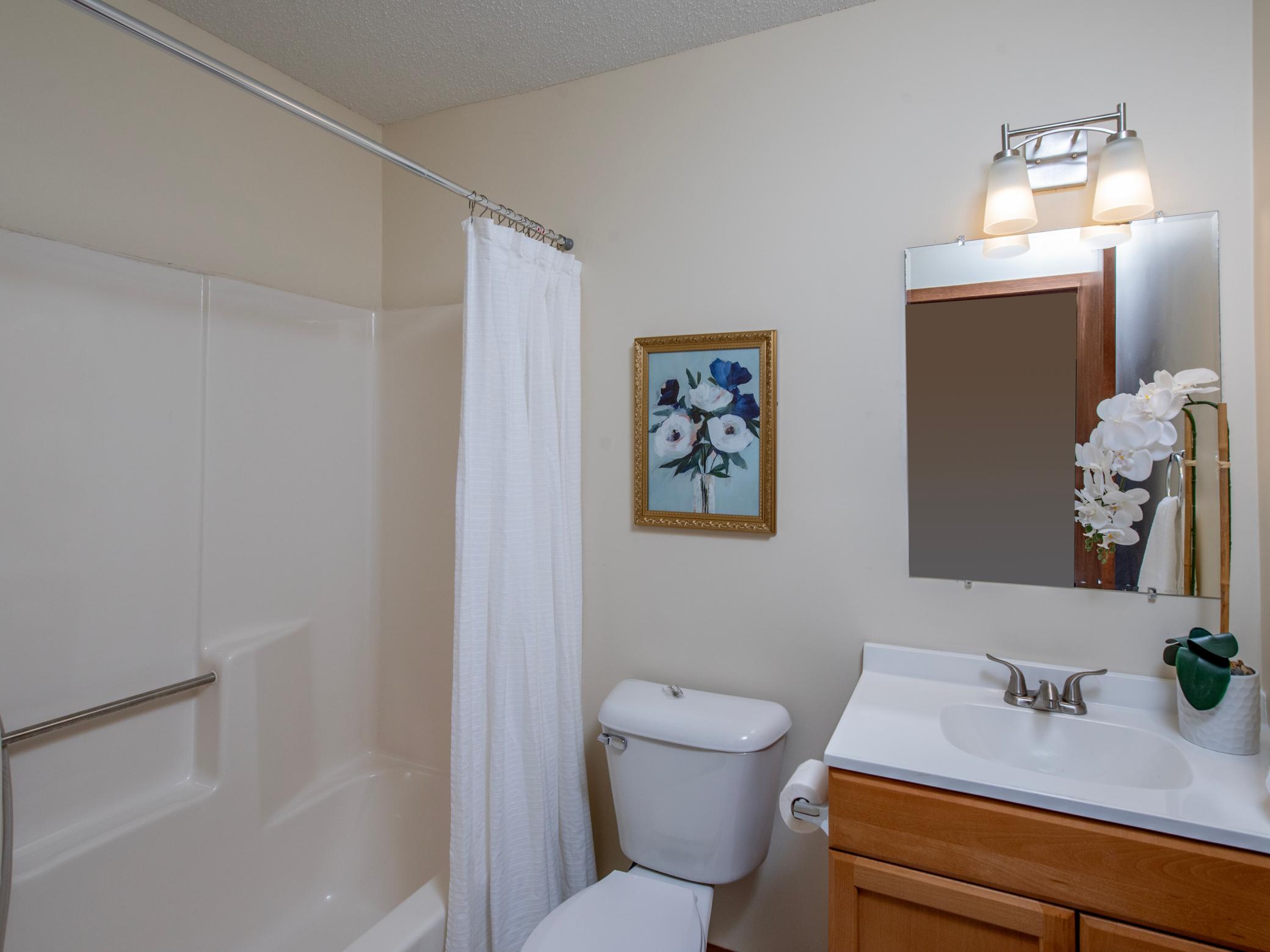 2284 Benson Avenue Unit: H