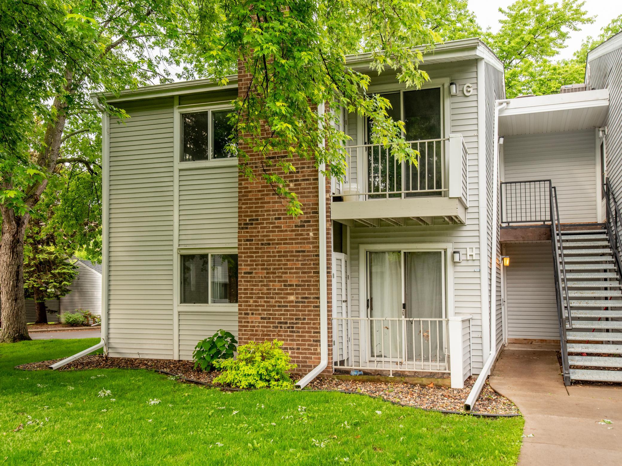 2284 Benson Avenue Unit: H