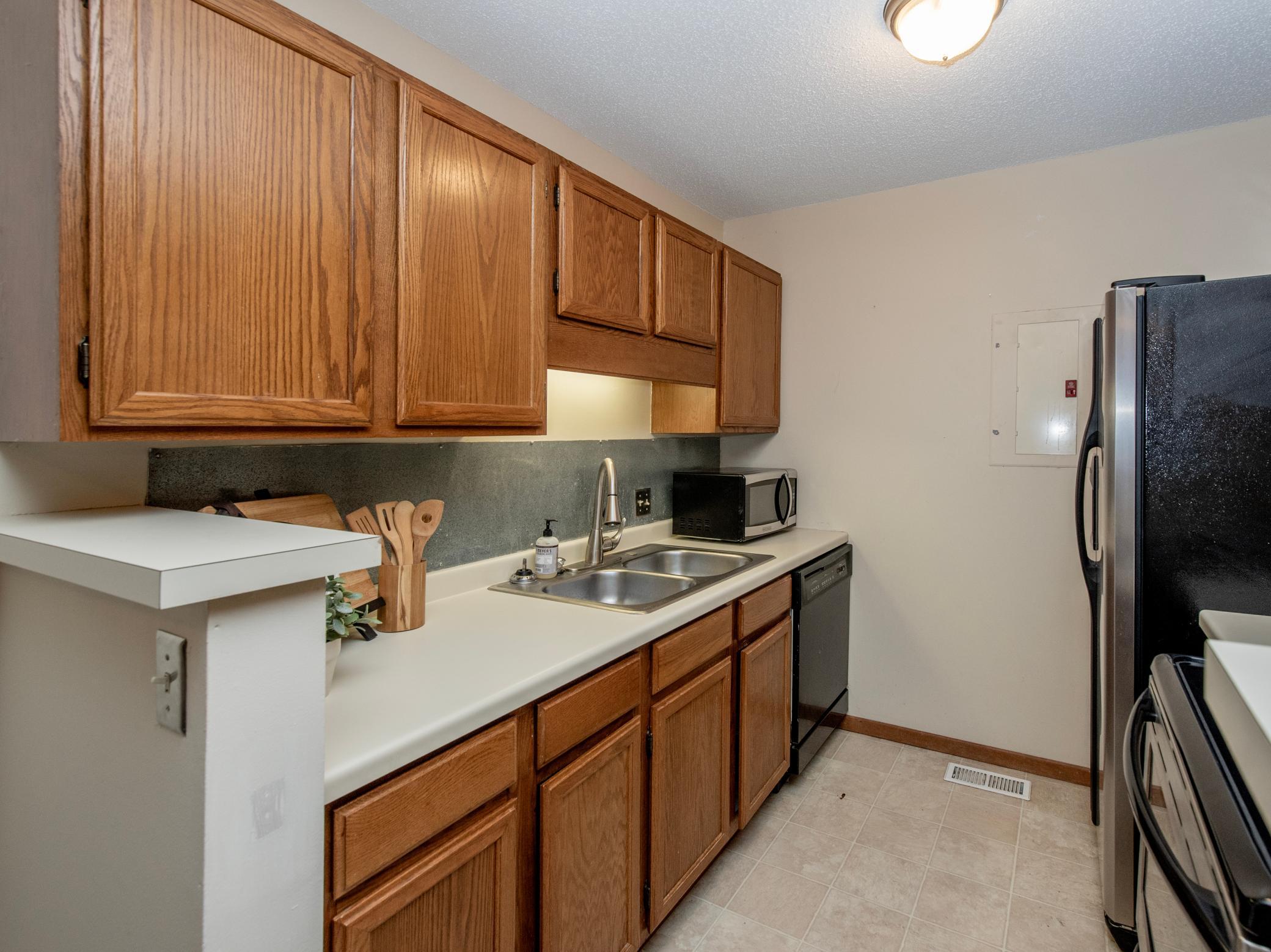 2284 Benson Avenue Unit: H