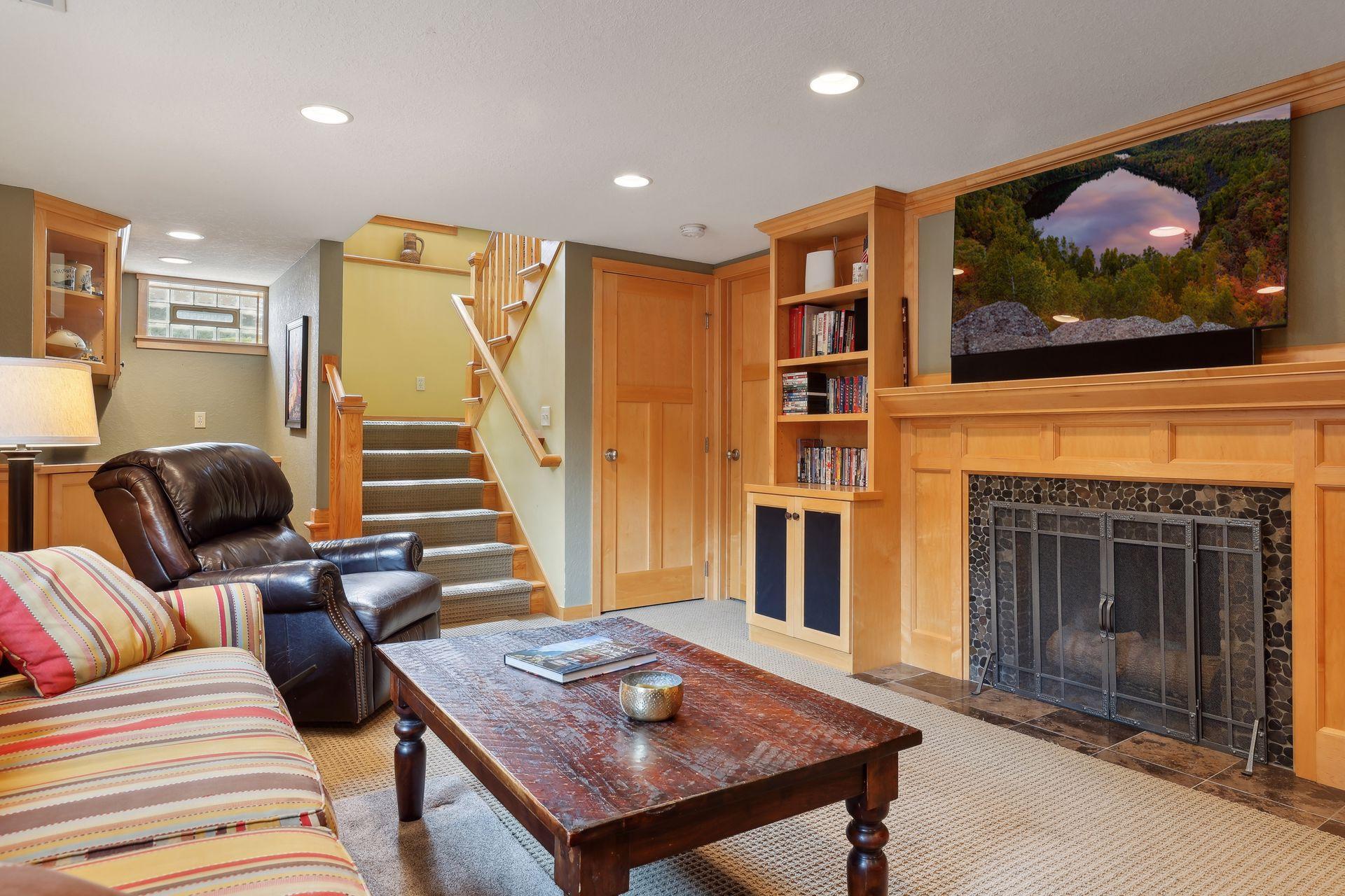 45 Hilltop Lane