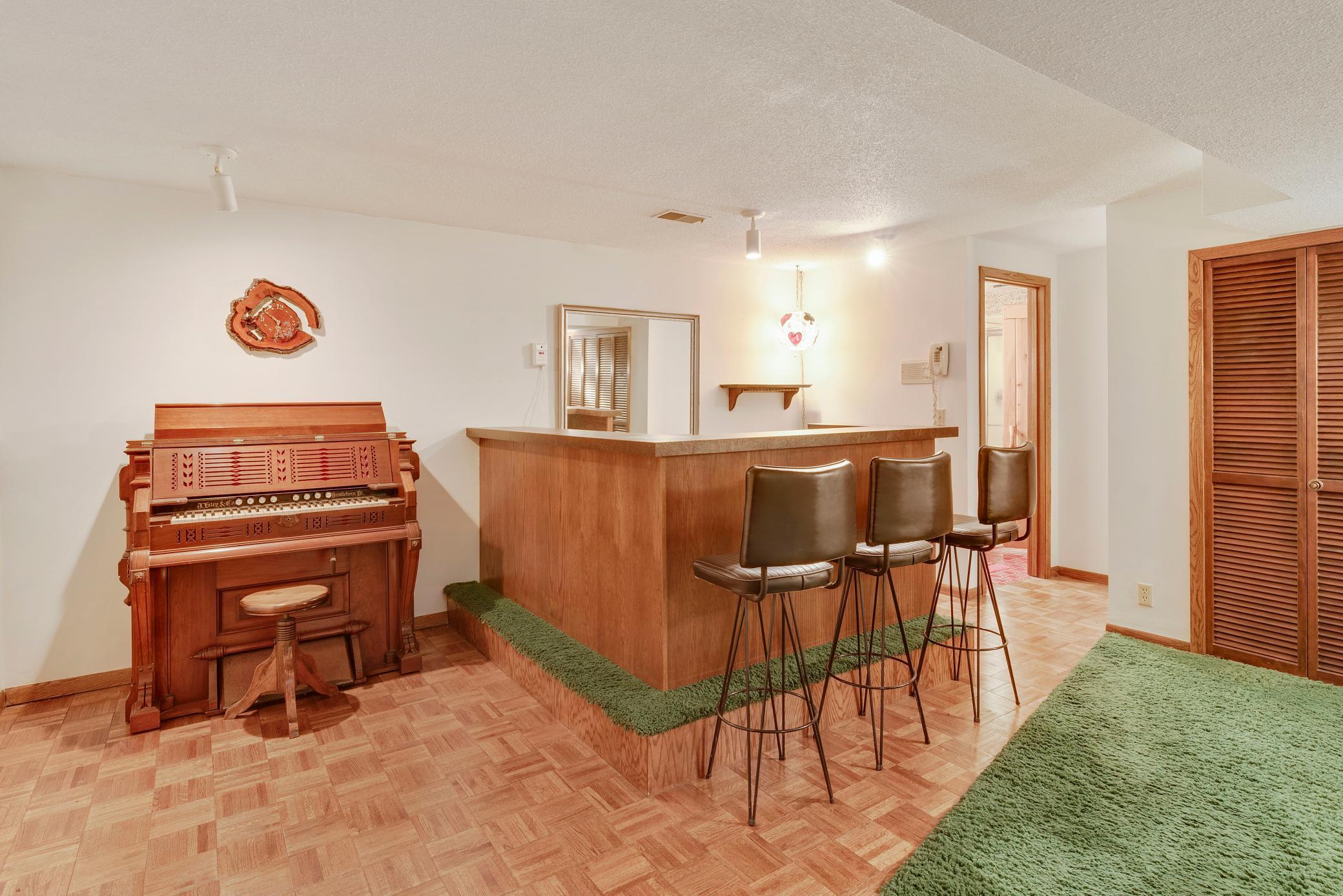 4043 Valentine Court
